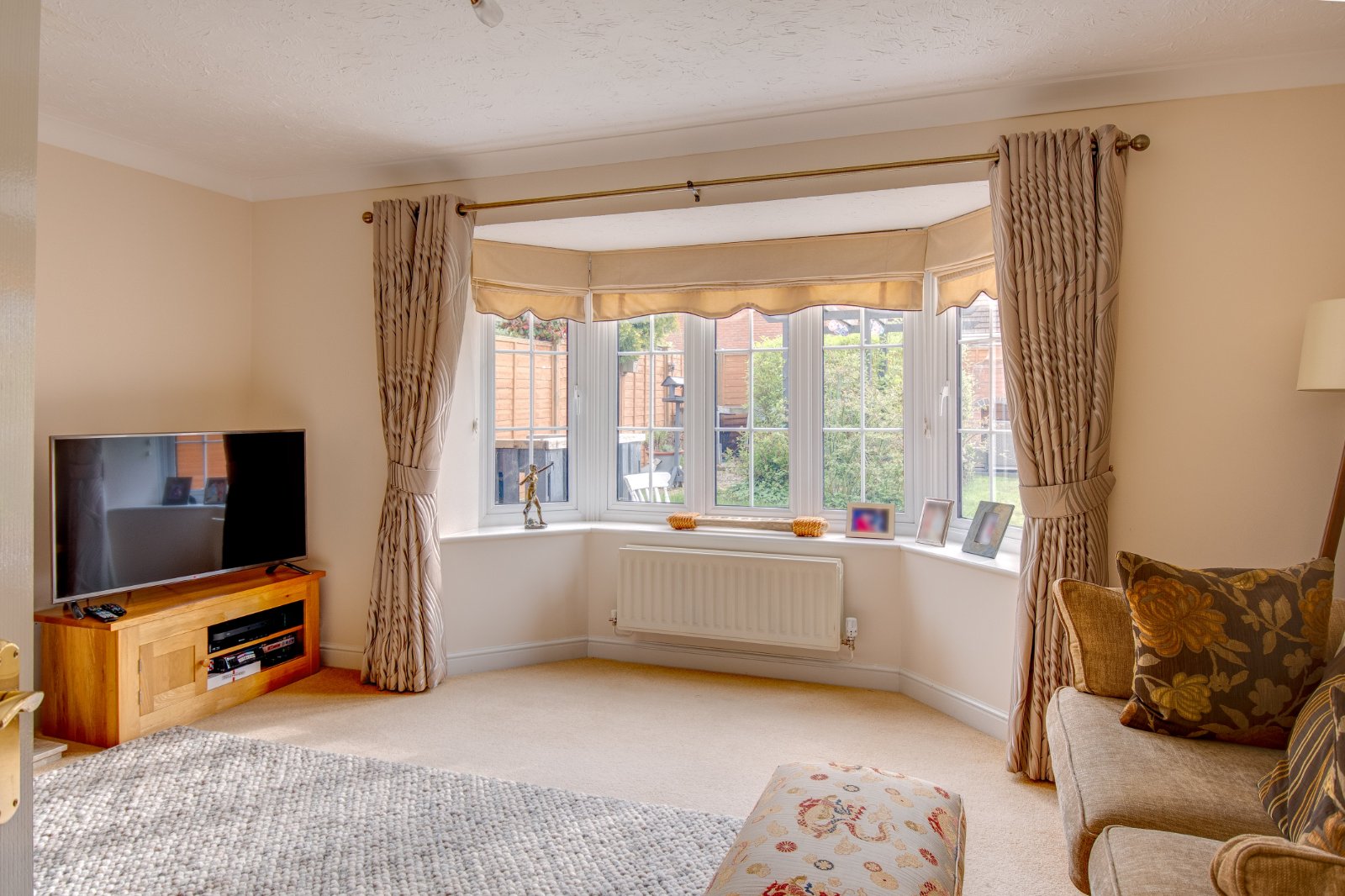 4 bed house for sale in Appletrees Crescent, Bromsgrove  - Property Image 5