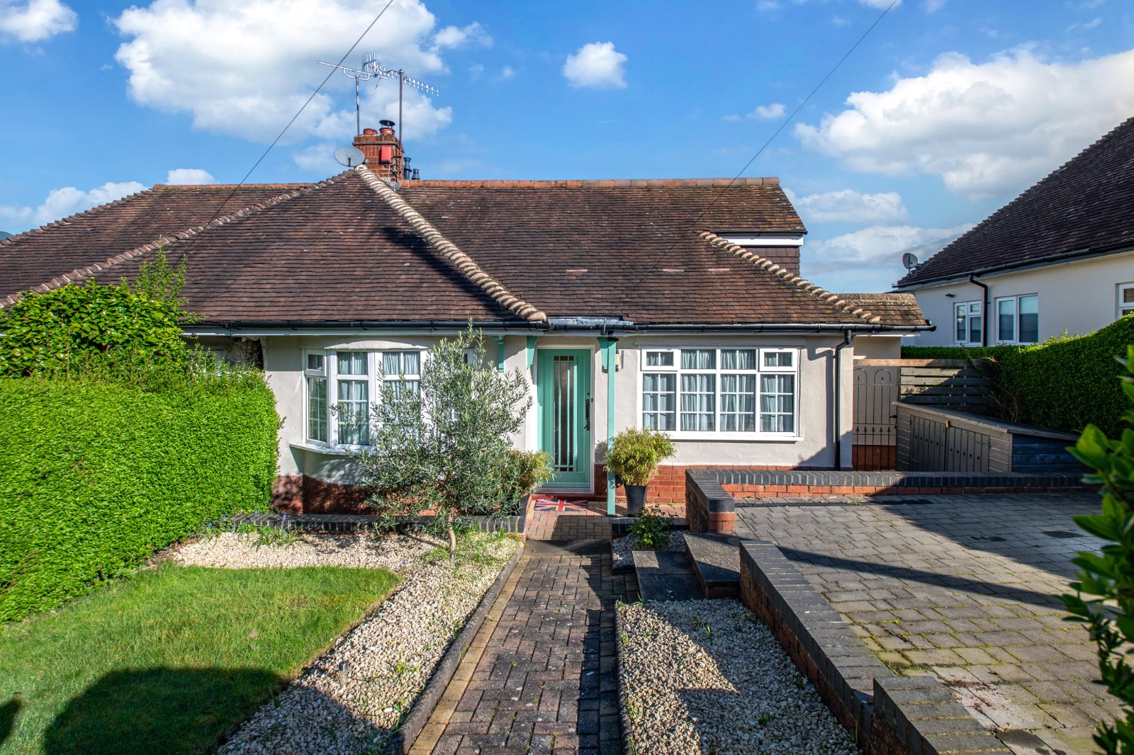 2 bed bungalow for sale in Rose Avenue, Droitwich  - Property Image 1