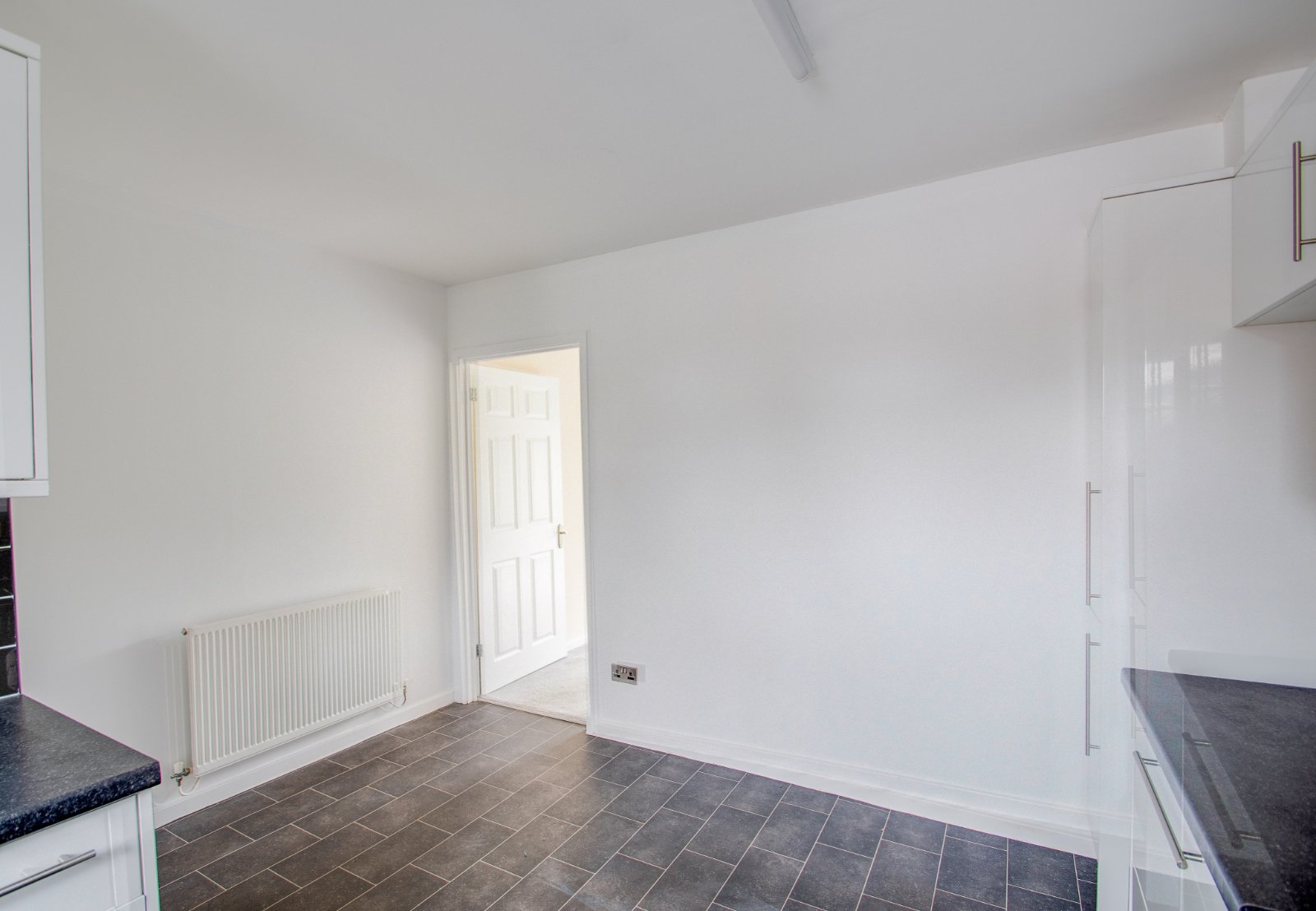 2 bed house to rent in Acorn Road, Catshill  - Property Image 3