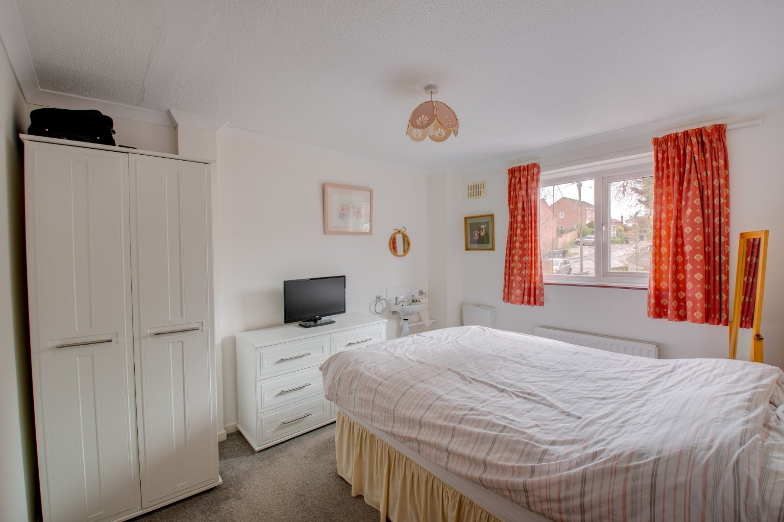 3 bed house for sale in Worcester Road, Bromsgrove  - Property Image 9