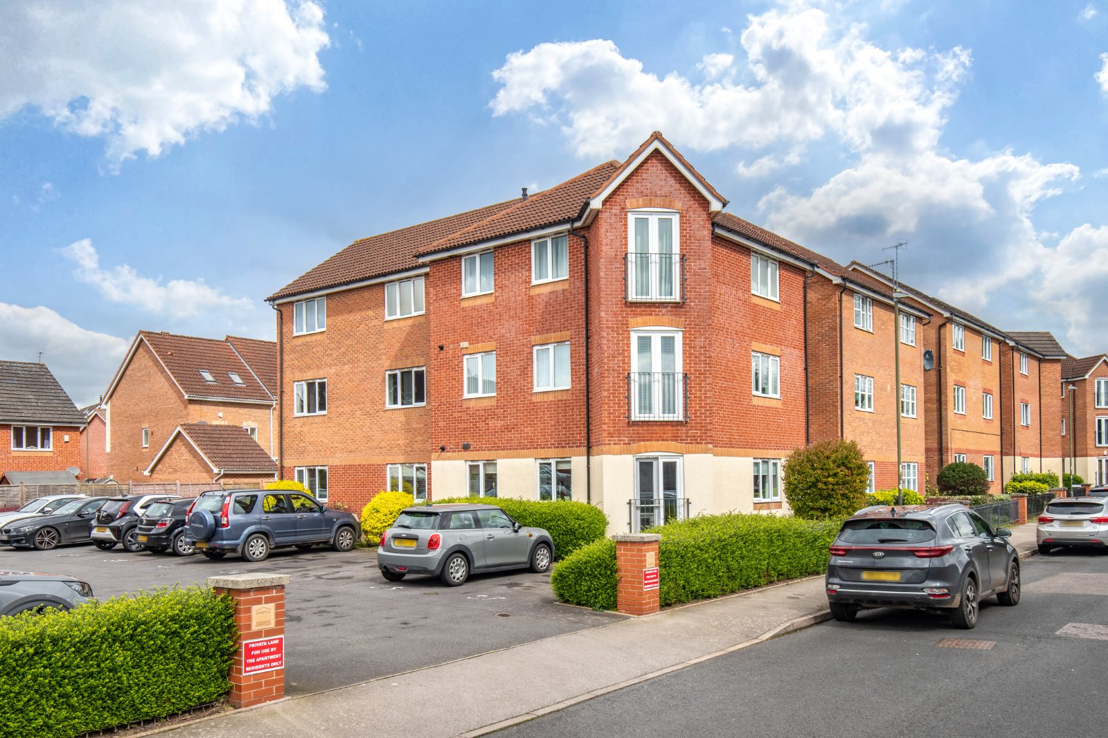 2 bed apartment for sale in Garrington Road, Bromsgrove  - Property Image 1