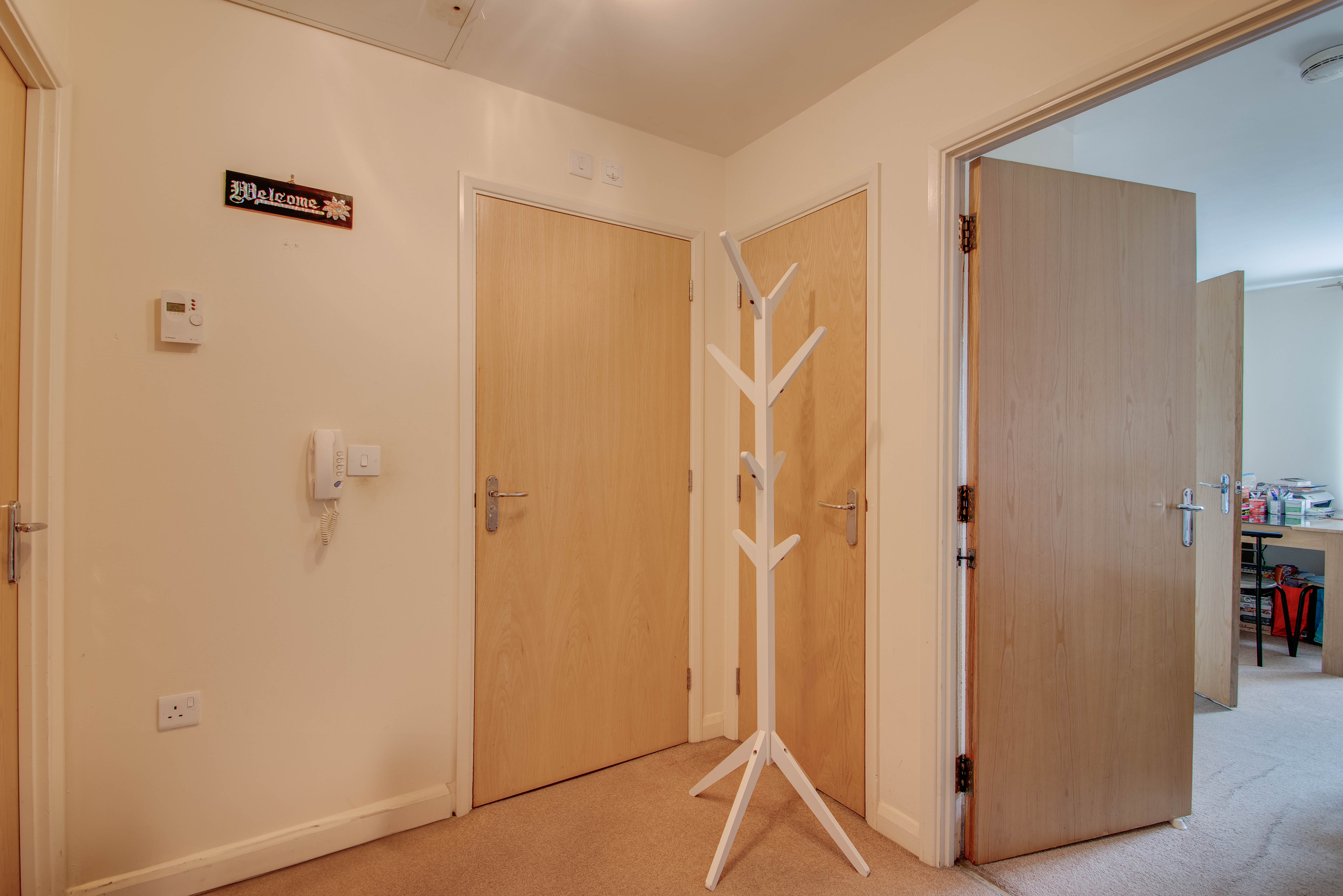 2 bed apartment for sale in Gloucester Close, Enfield 2