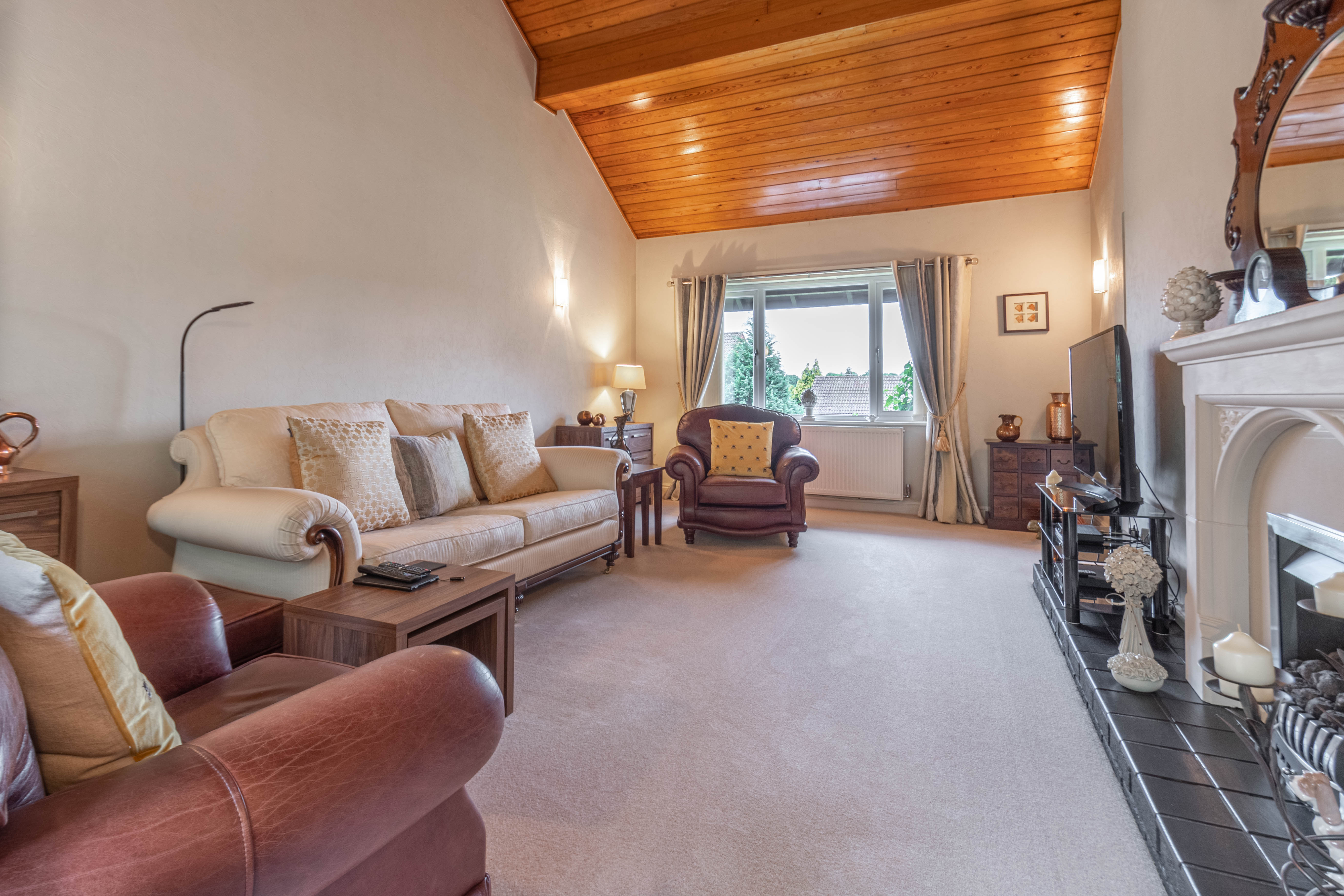 4 bed bungalow for sale in Tanwood Close, Callow Hill 17