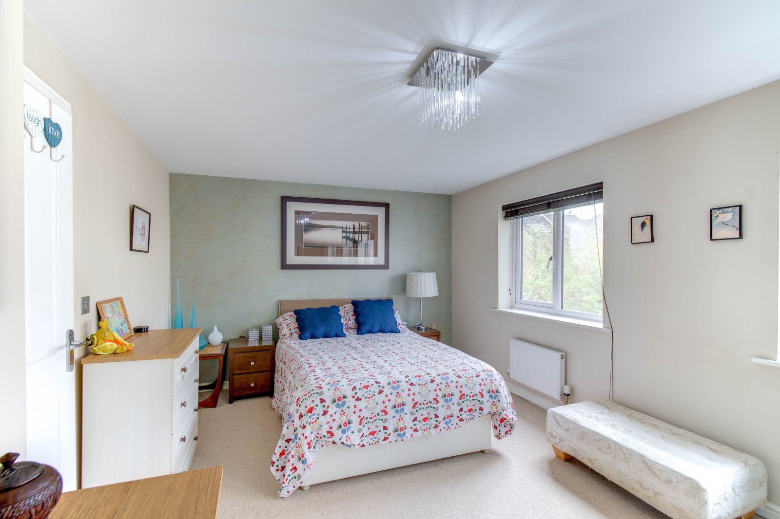 4 bed house for sale in Dixon Close, Enfield  - Property Image 6