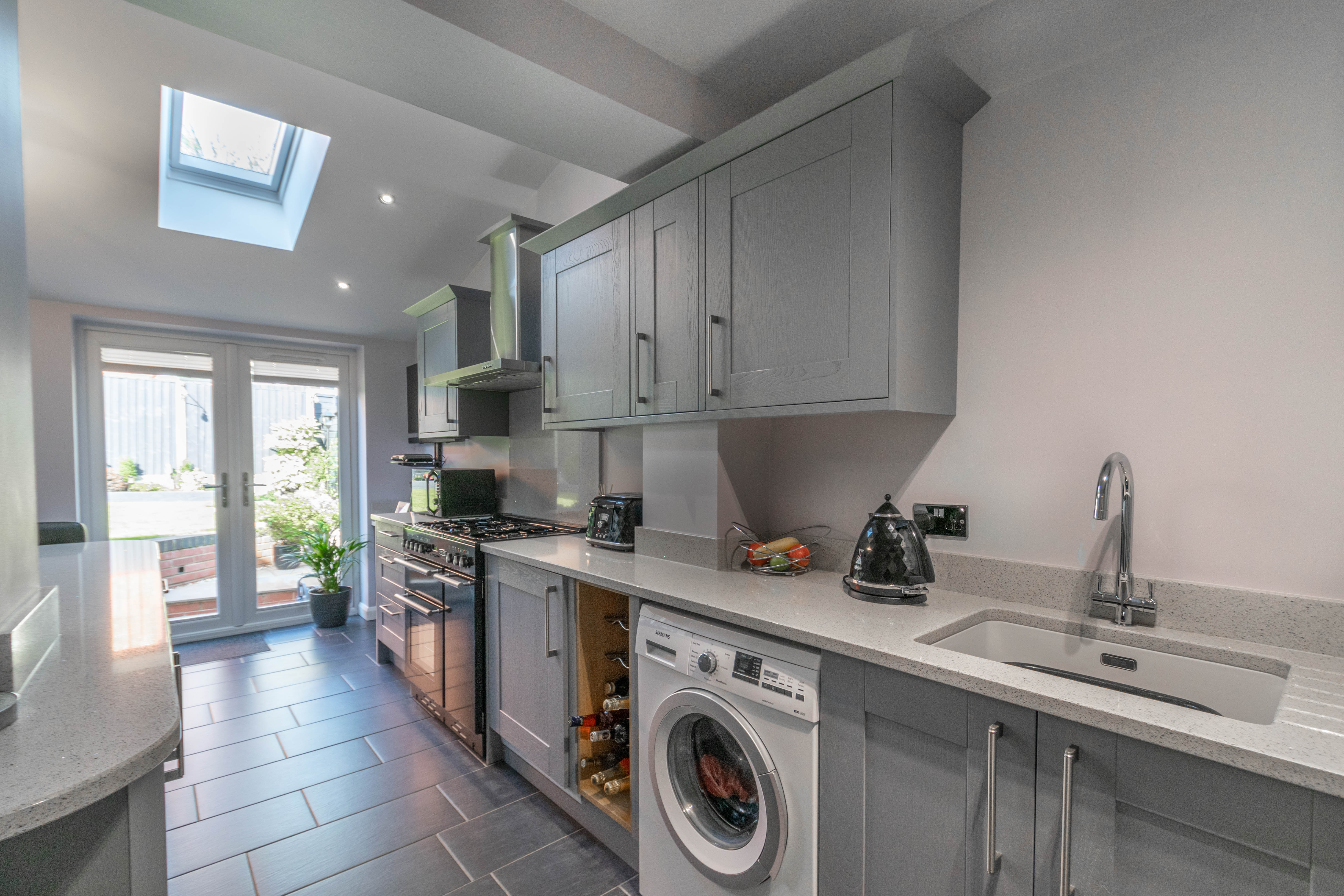 3 bed house for sale in Plymouth Close, Headless Cross 2