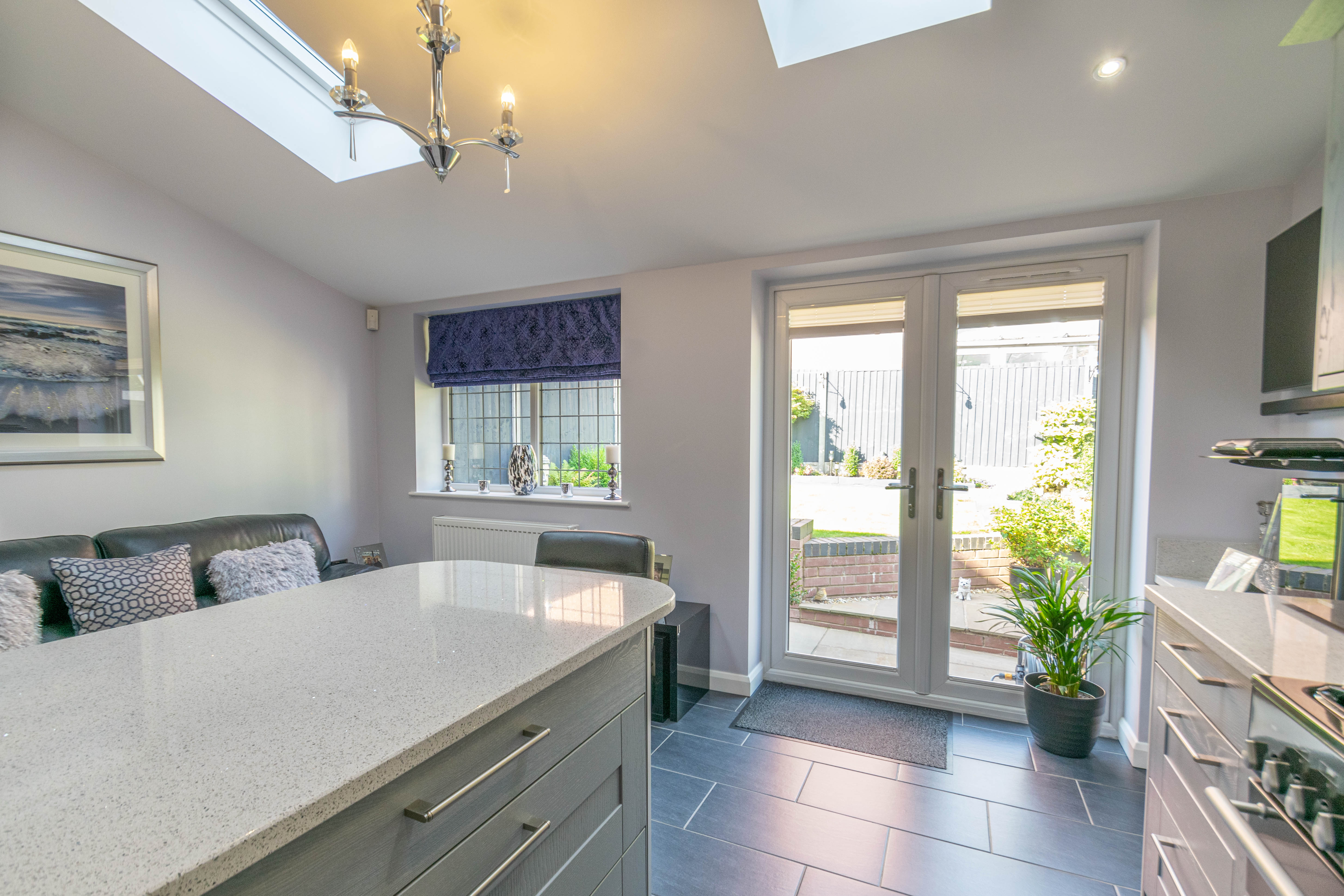 3 bed house for sale in Plymouth Close, Headless Cross 4