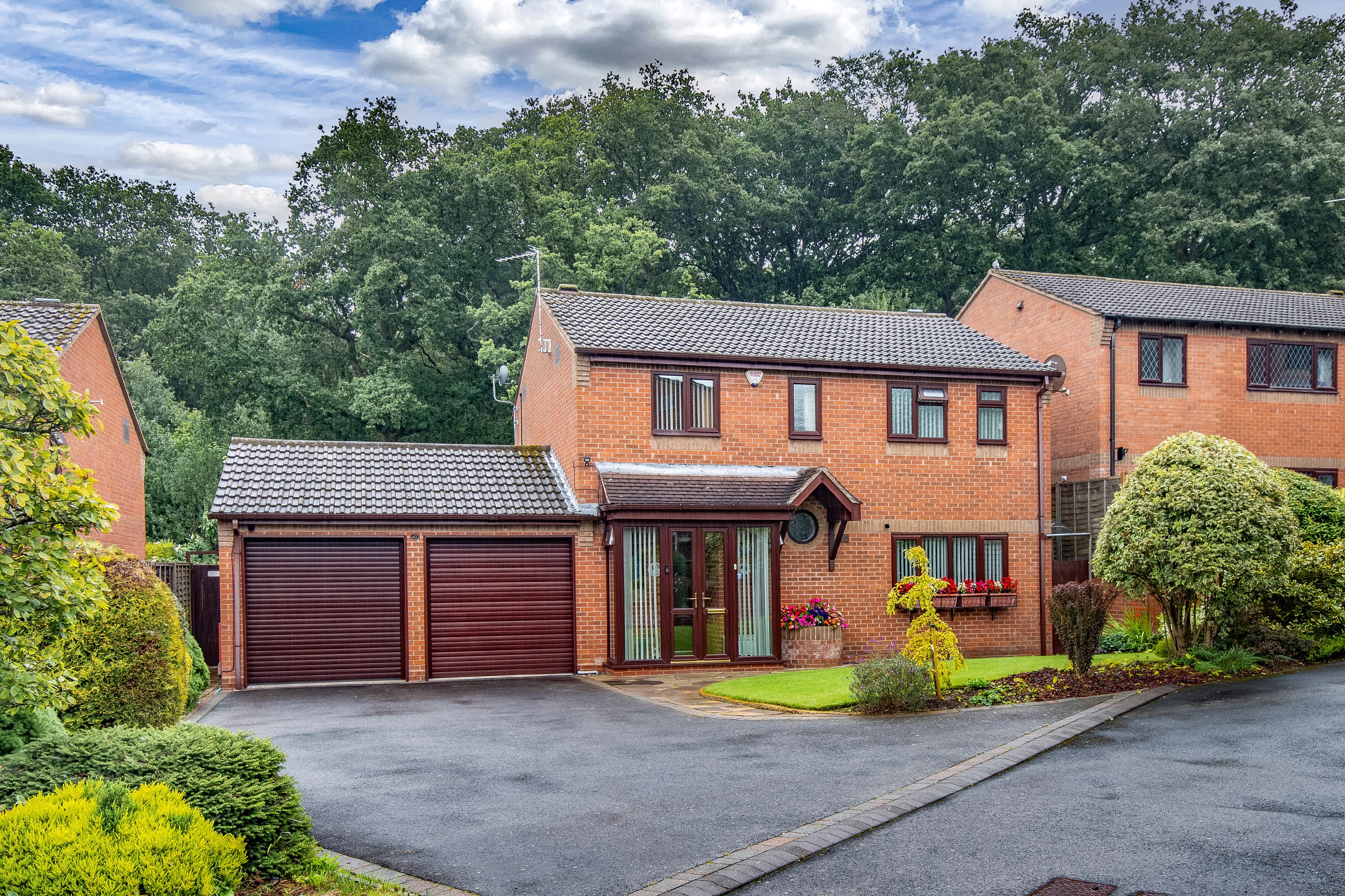 4 bed house for sale in Rockford Close, Redditch  - Property Image 1