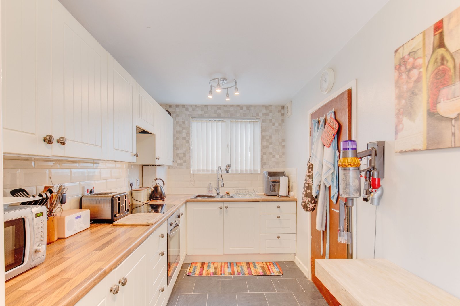 3 bed house for sale in Astley Close, Redditch 4