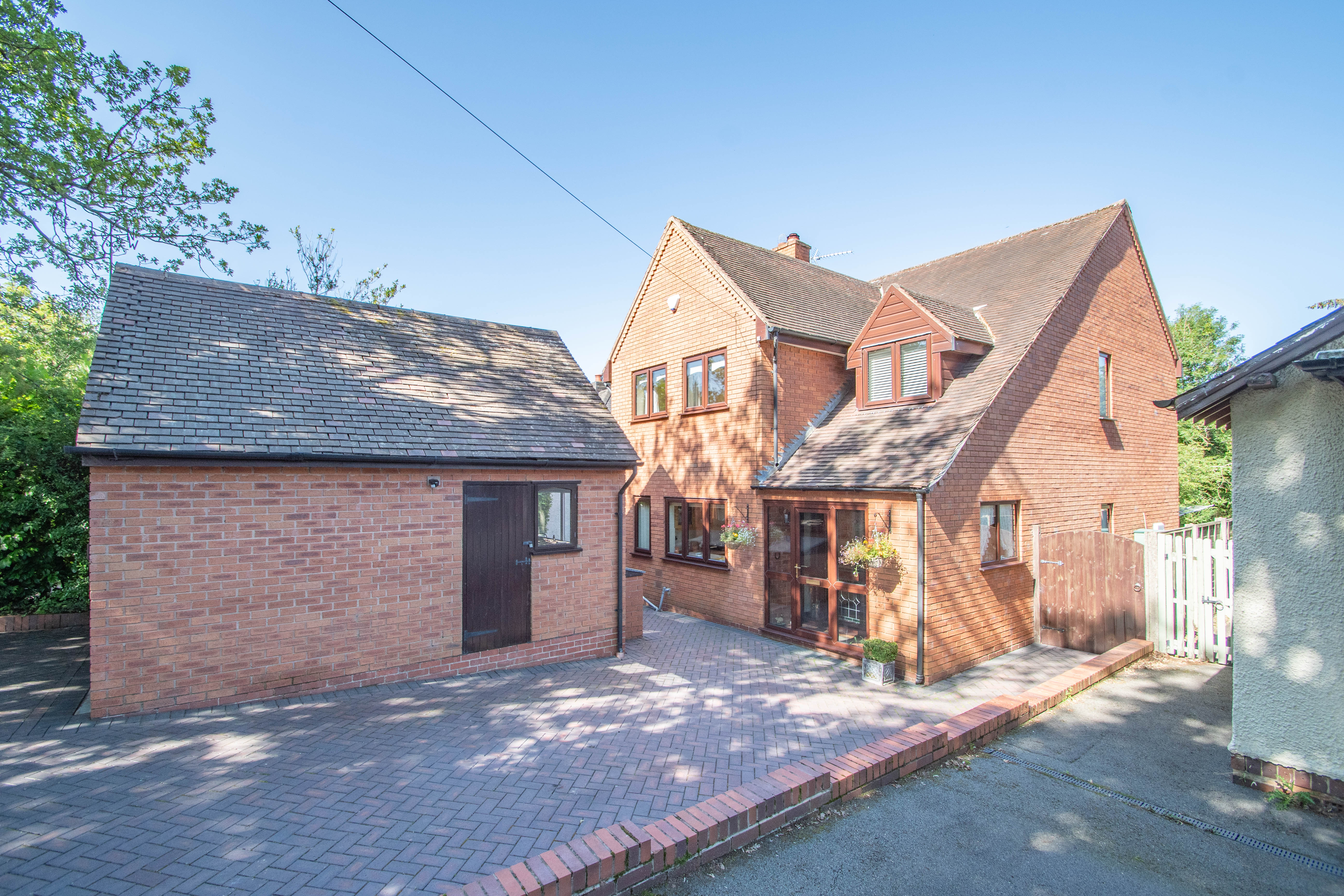 4 bed house for sale in Crumpfields Lane, Webheath 29