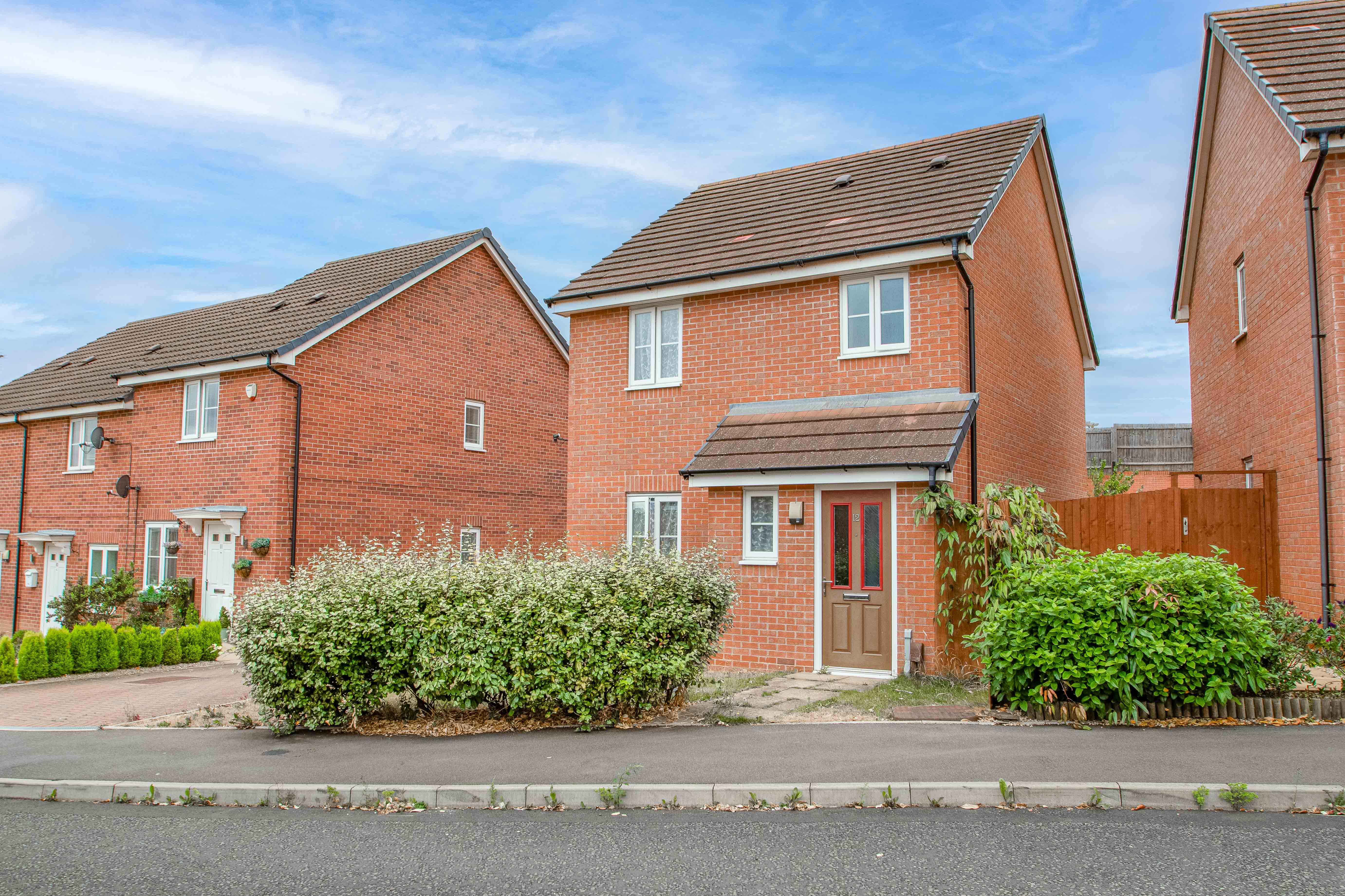 3 bed house for sale in Dovecote Close, Brockhill  - Property Image 1