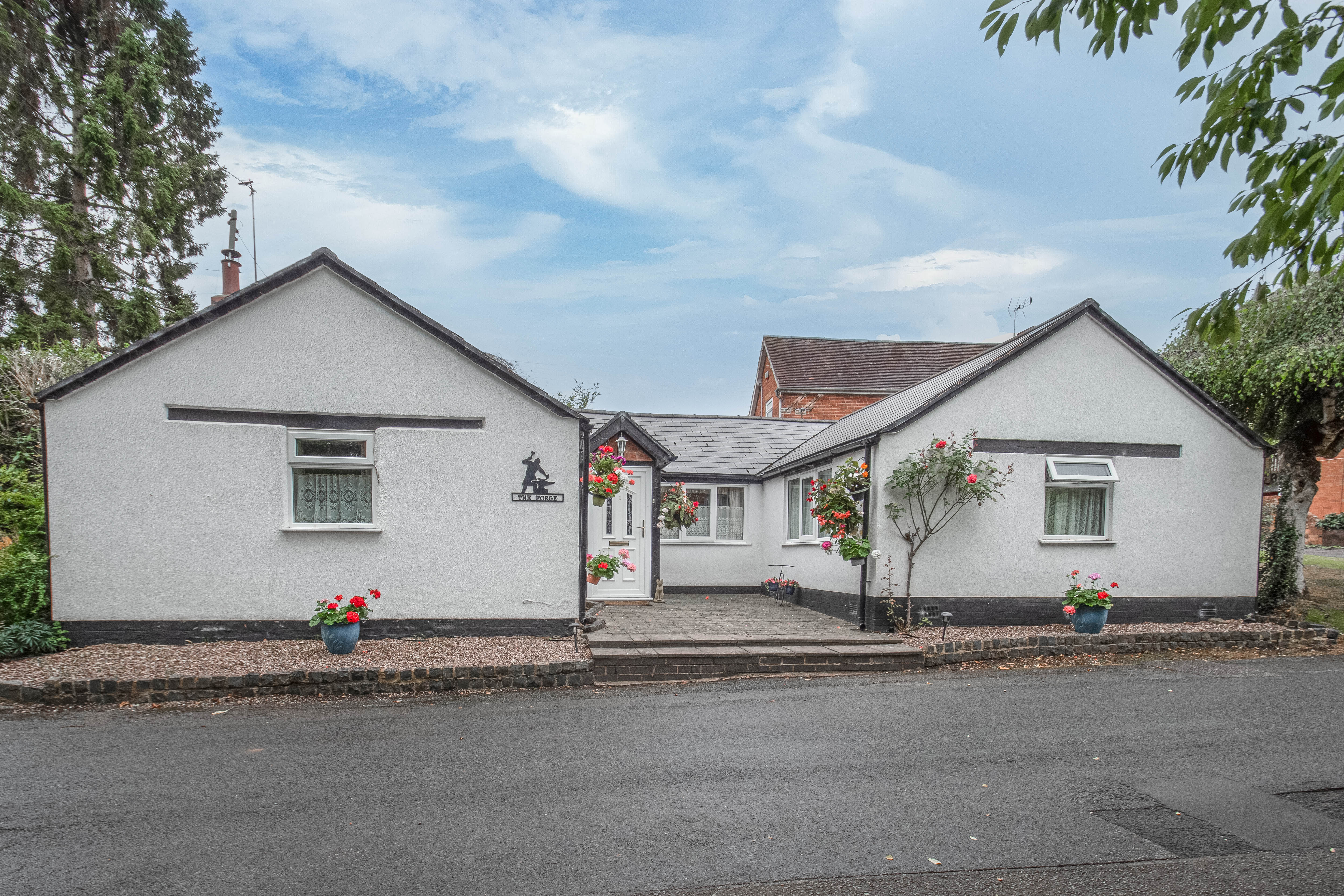 2 bed bungalow for sale in Holt Hill, Beoley  - Property Image 1