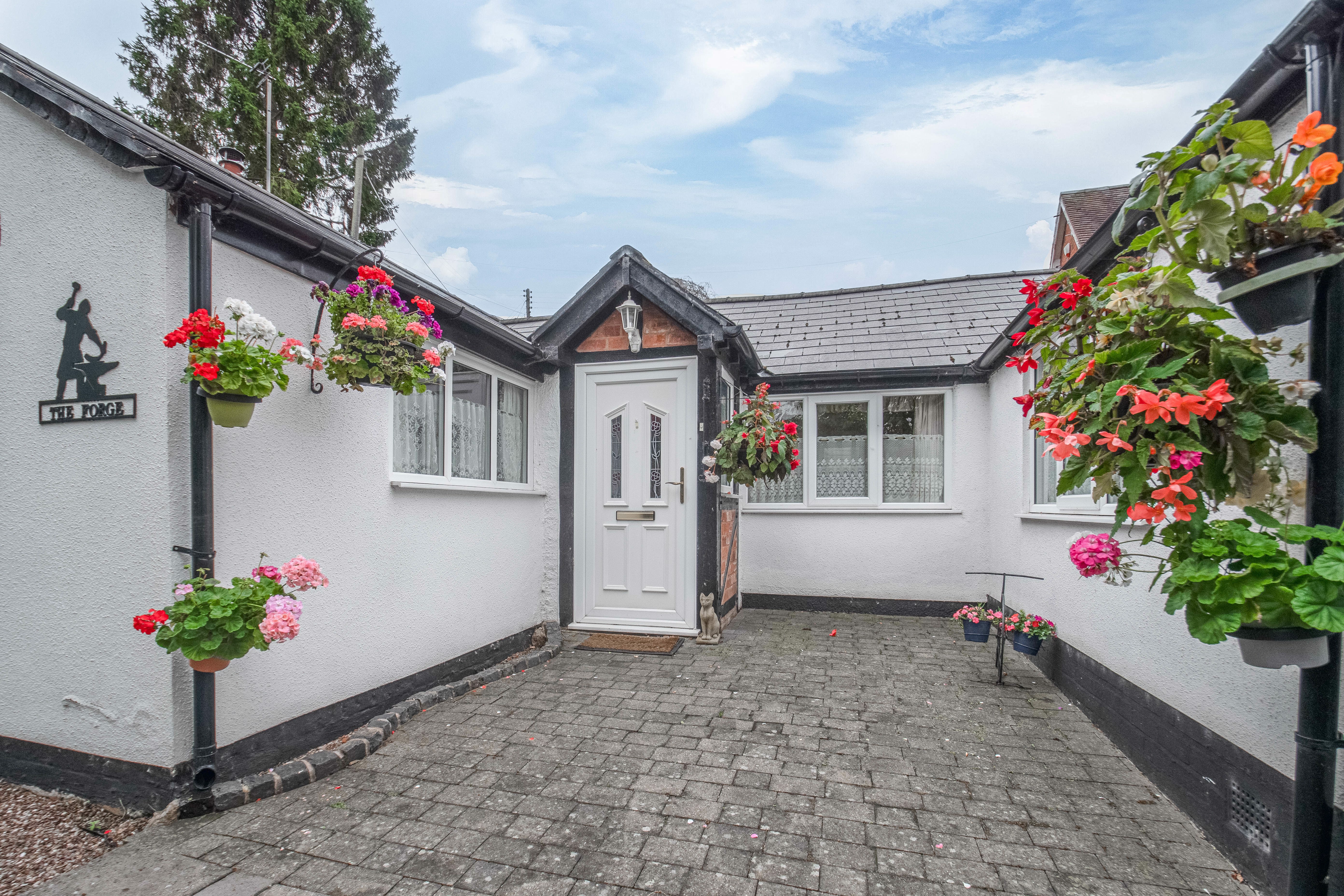 2 bed bungalow for sale in Holt Hill, Beoley 1