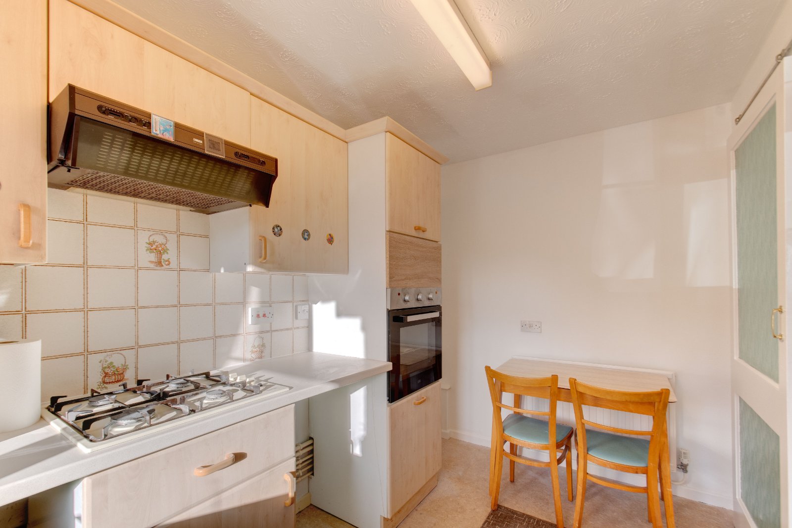 2 bed bungalow for sale in Naseby Close, Church Hill North 3