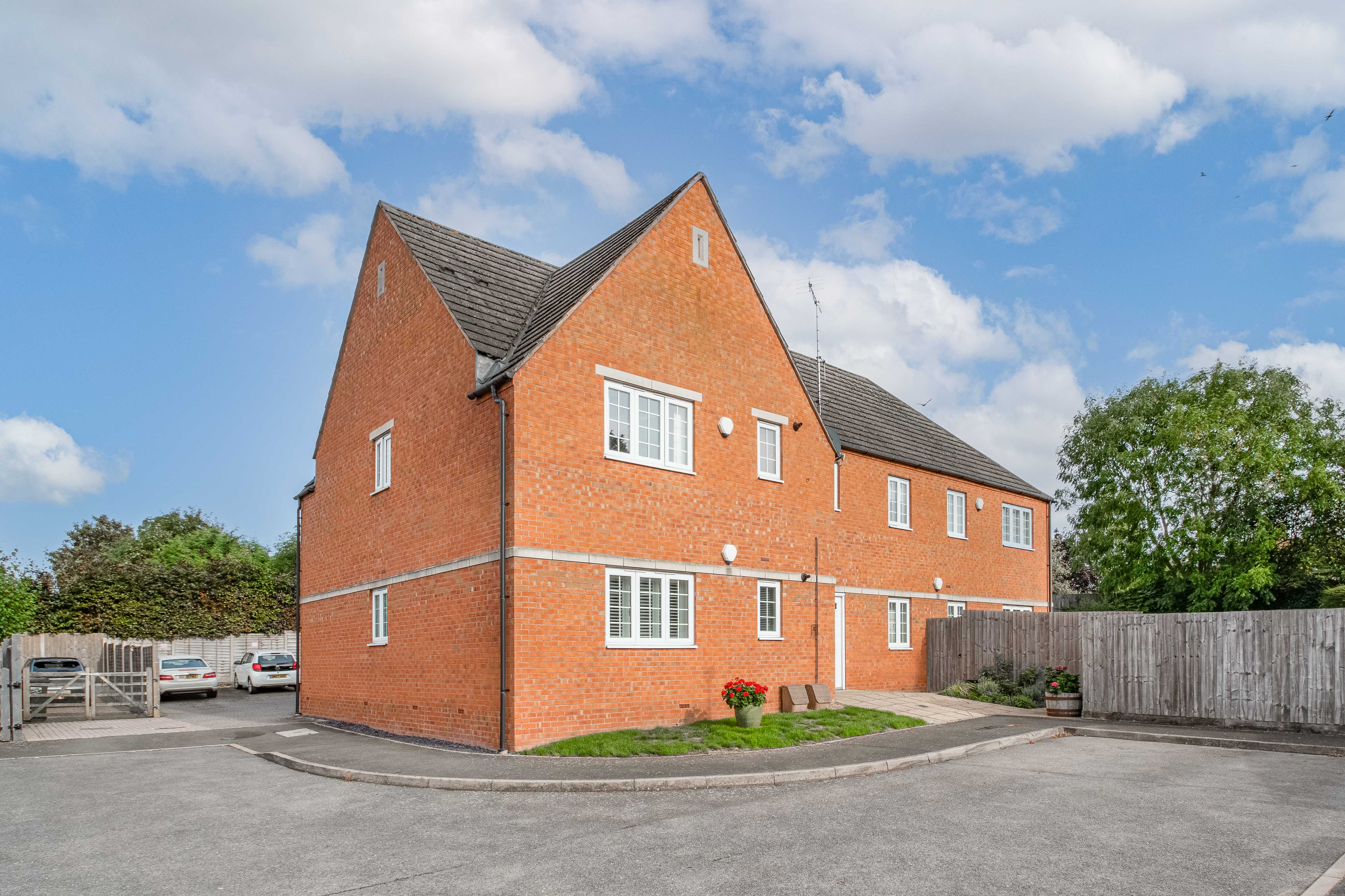 2 bed apartment for sale in Joseph Perkins Close, Astwood Bank  - Property Image 1
