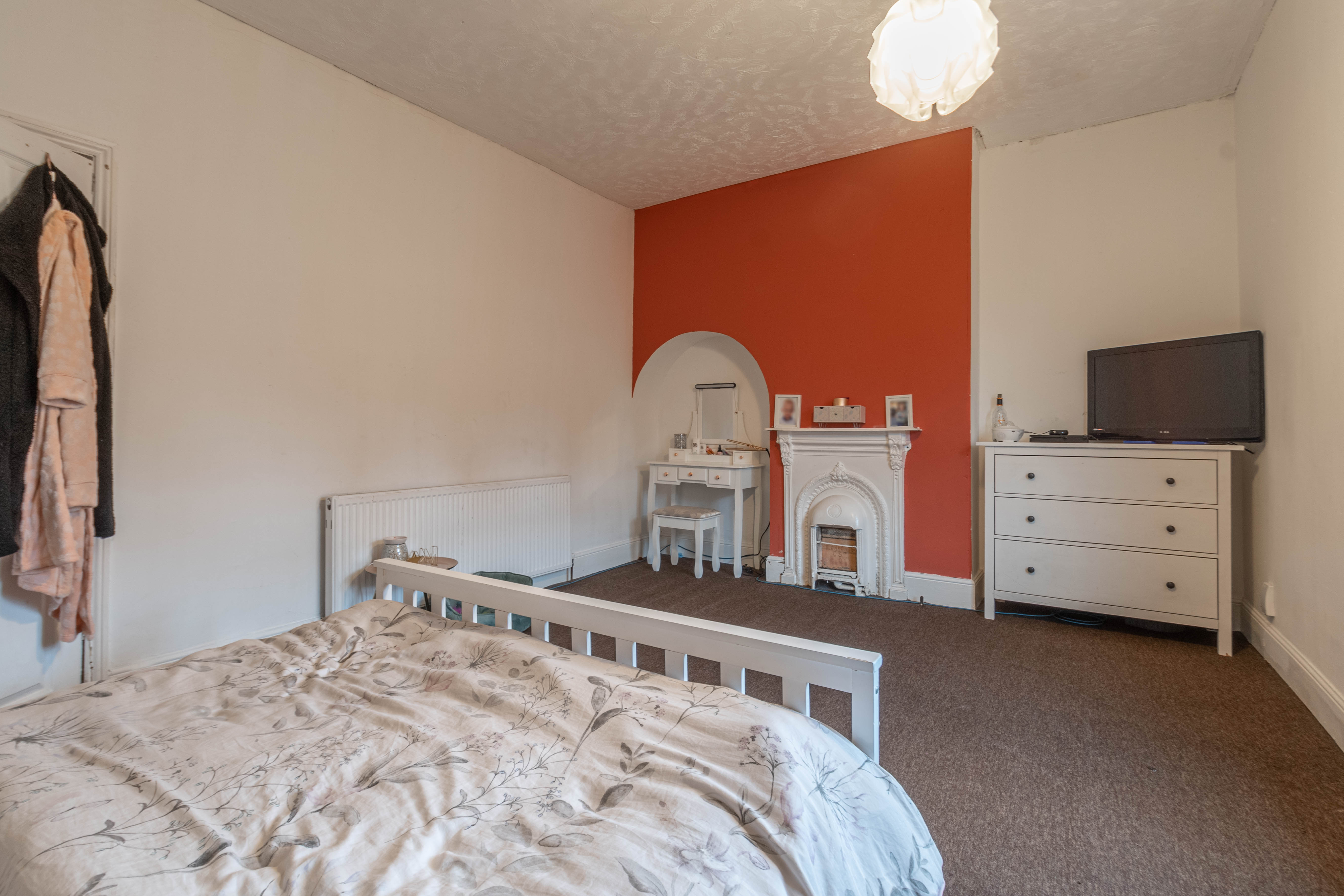 3 bed house for sale in Lodge Road, Redditch  - Property Image 6