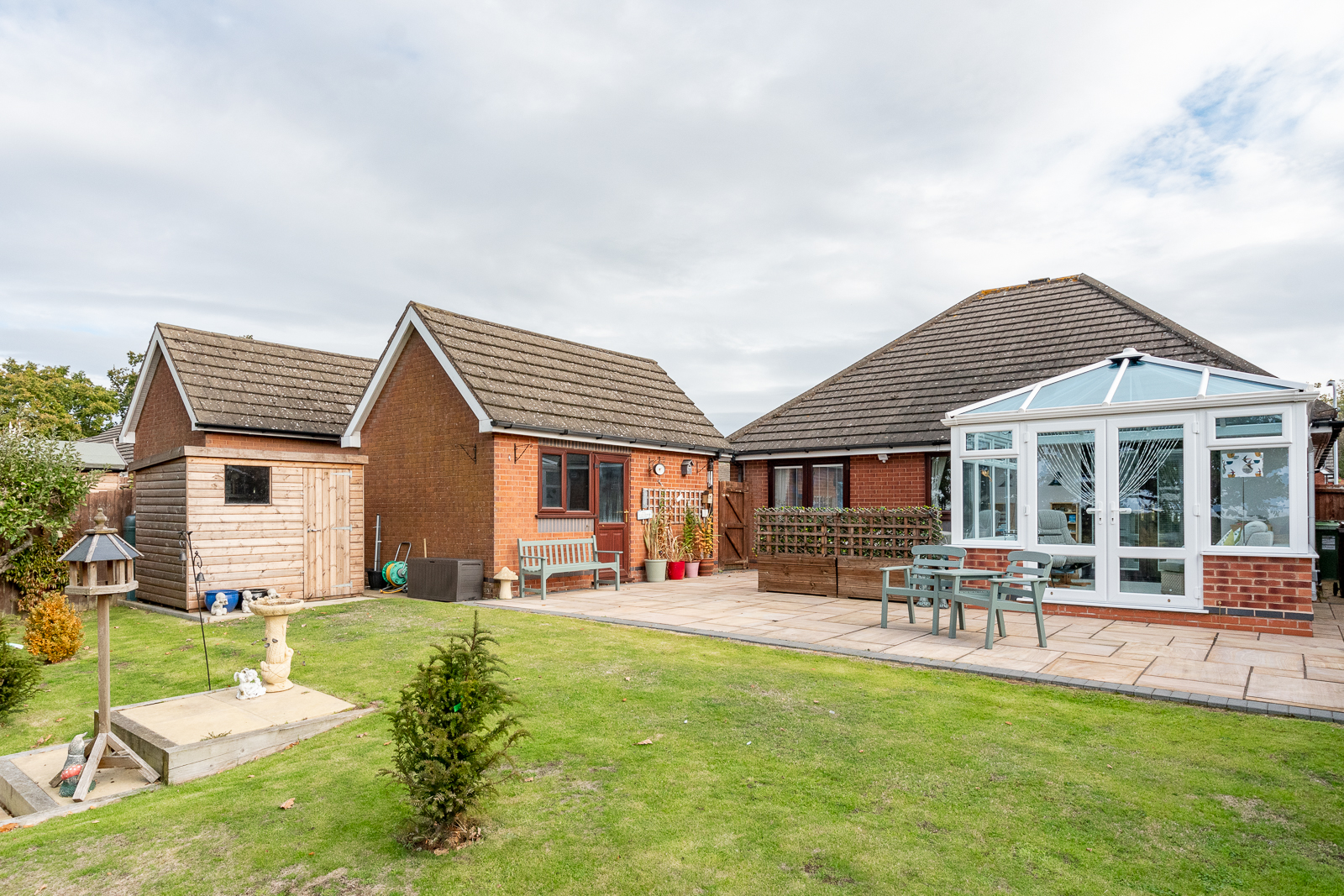 3 bed bungalow for sale in Glenfield Close, Redditch 12