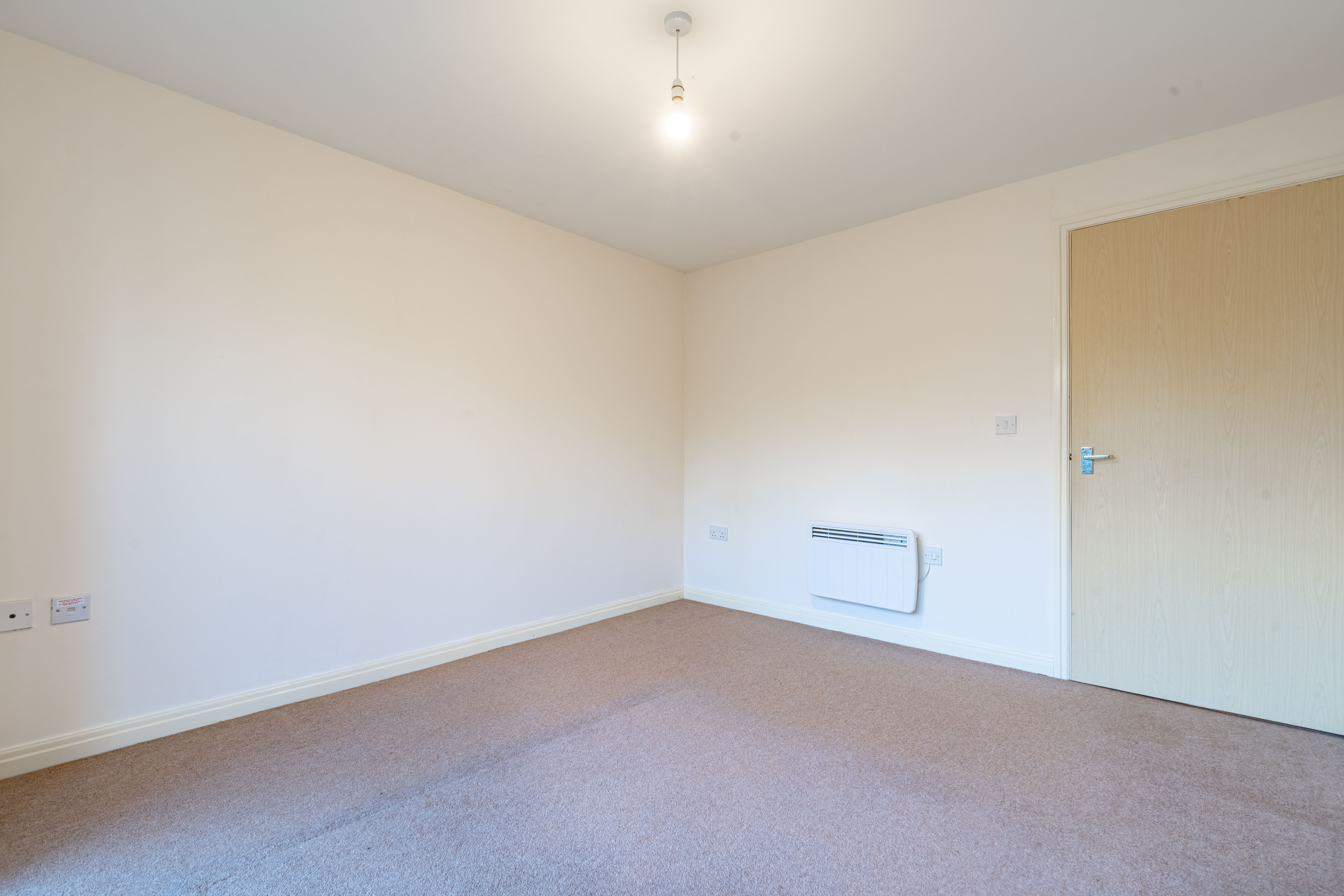 2 bed apartment for sale in Hedgerow Close, Greenlands 7