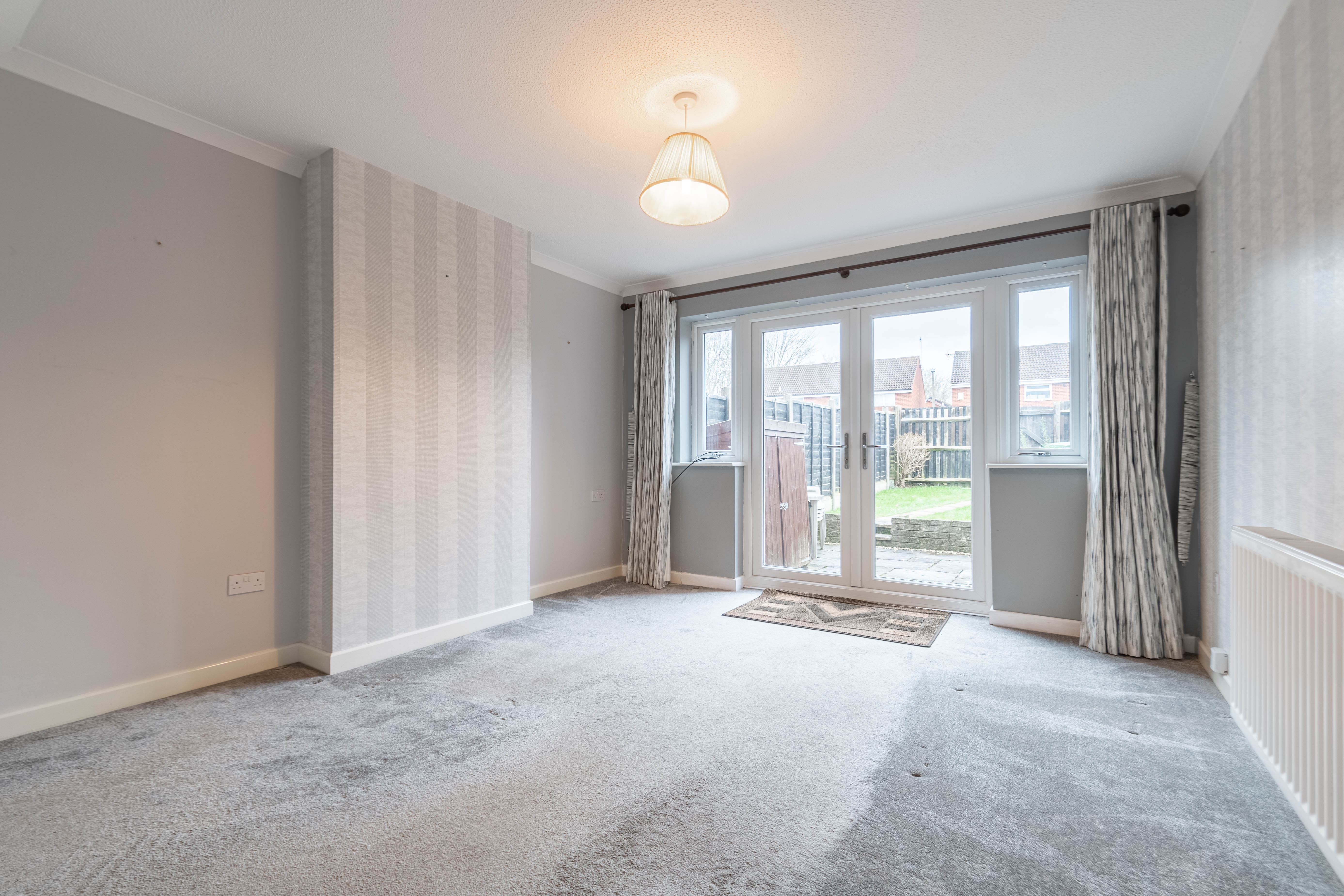 2 bed house for sale in Abbotswood Close, Winyates Green 4
