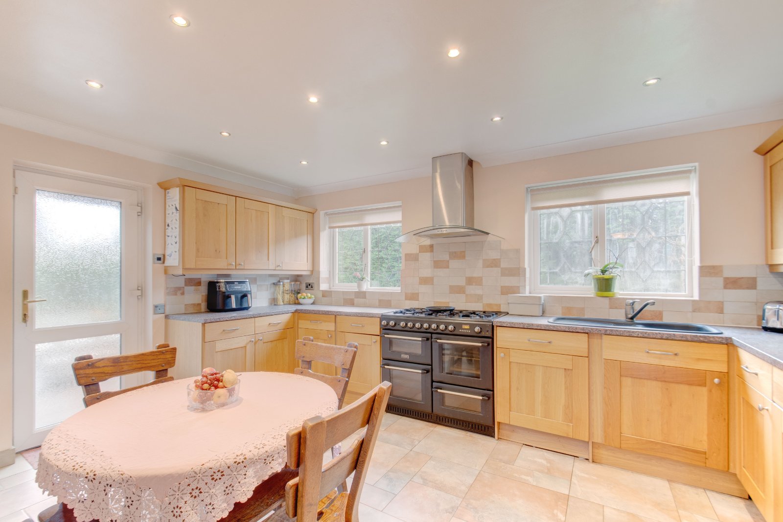 4 bed house for sale in Brookfield Close, Hunt End 17