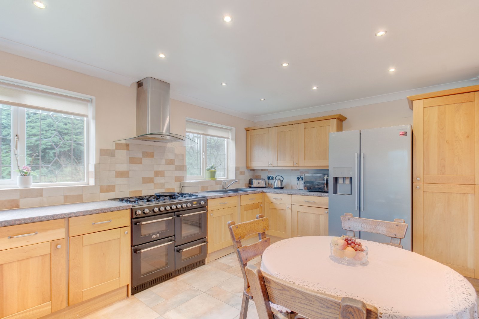 4 bed house for sale in Brookfield Close, Hunt End 2