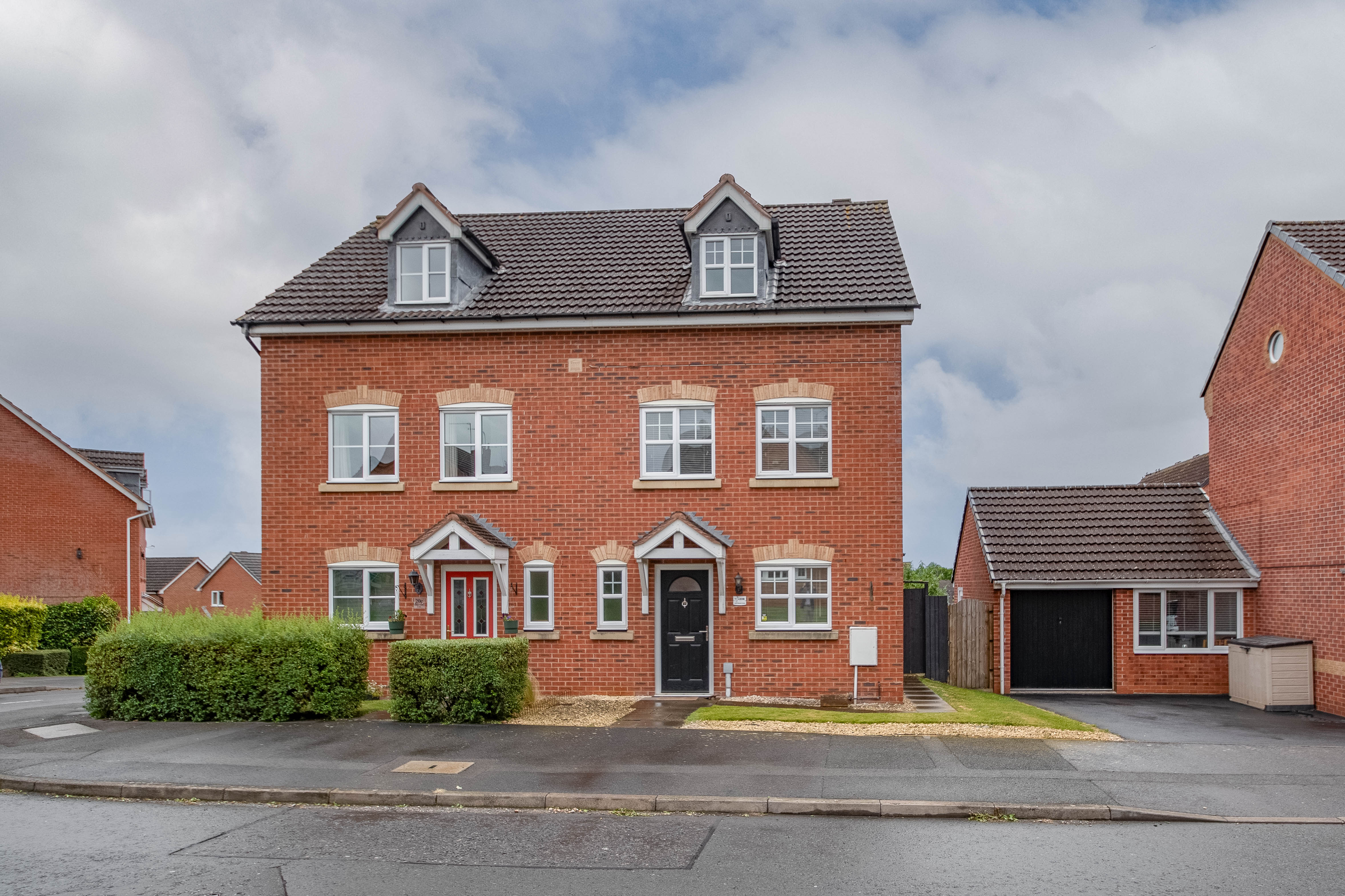 3 bed house for sale in Lily Green Lane, Redditch  - Property Image 1