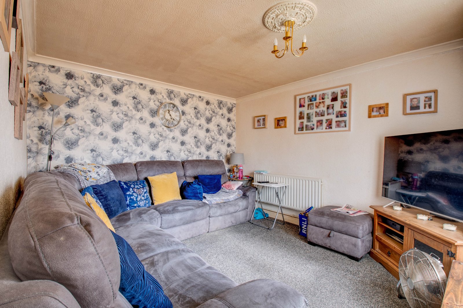 3 bed house for sale in Neville Close, Abbeydale  - Property Image 2