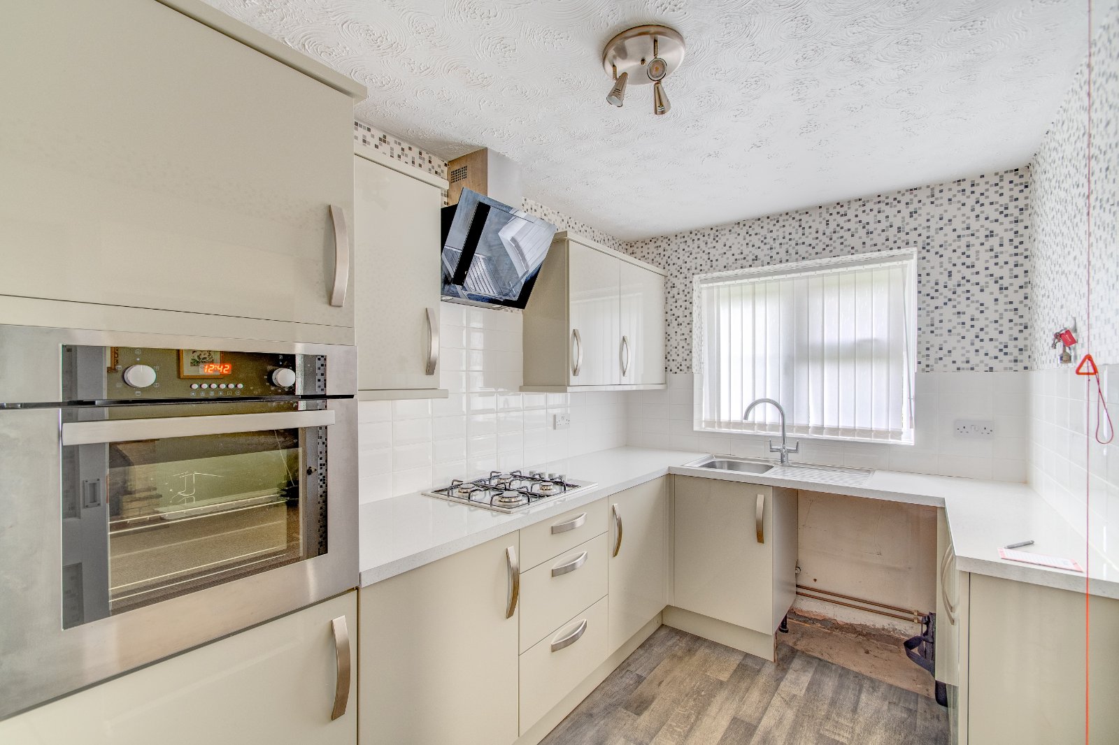 2 bed bungalow for sale in Naseby Close, Redditch 1