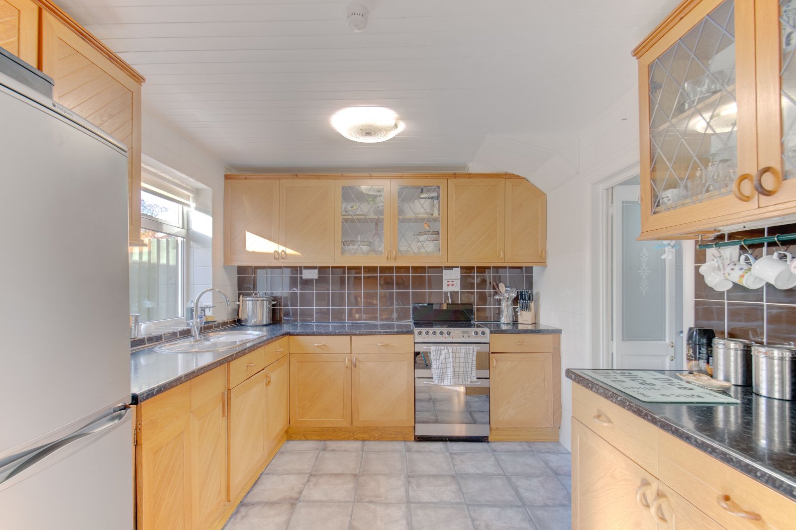 3 bed house for sale in Rowan Crescent, Redditch  - Property Image 2