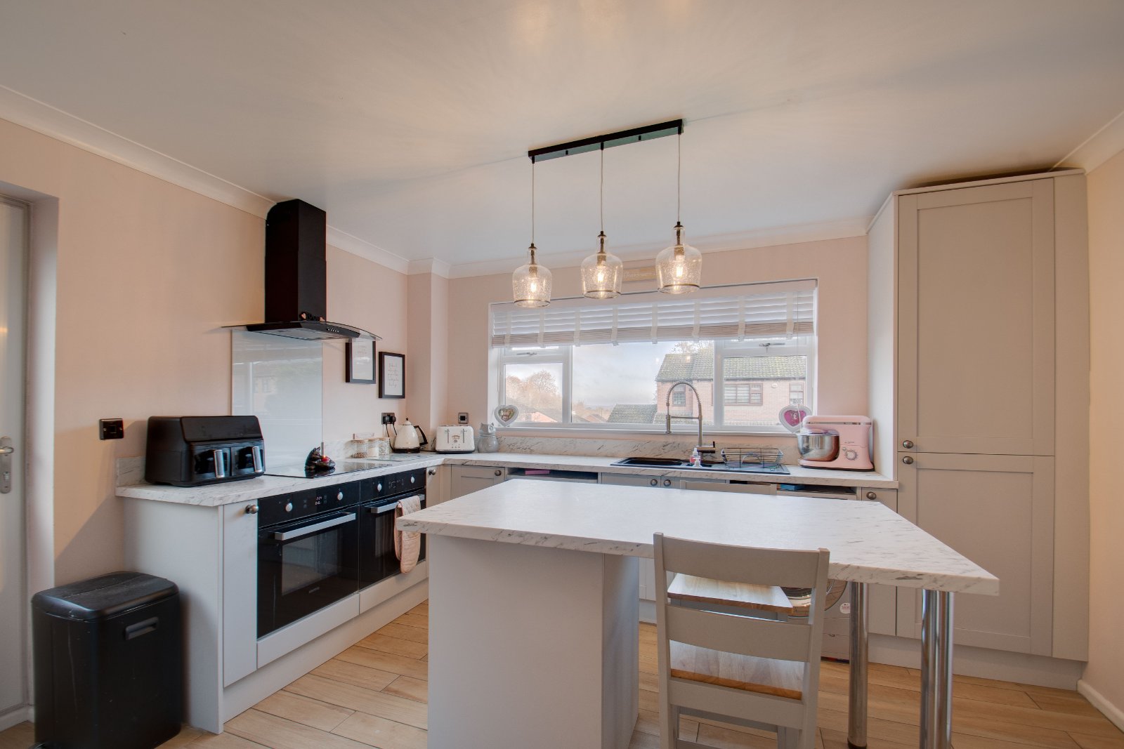 4 bed house for sale in Rockford Close, Oakenshaw South  - Property Image 2