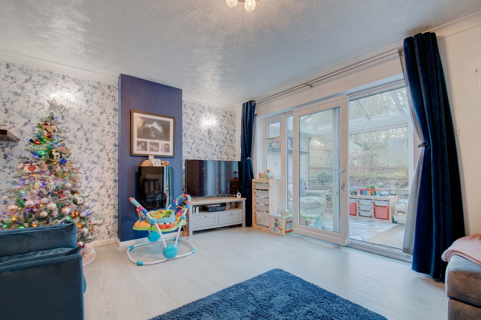 4 bed house for sale in Rockford Close, Oakenshaw South  - Property Image 3
