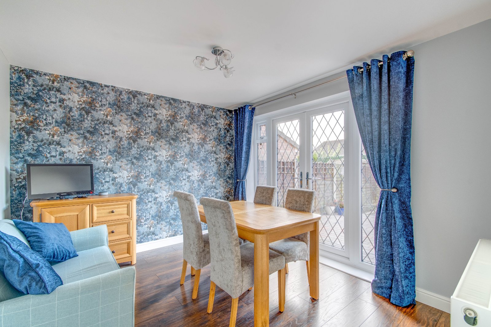 4 bed house for sale in Hartlebury Close, Church Hill North 3