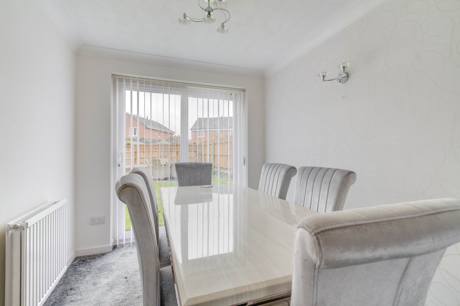 3 bed house for sale in Otter Close, Redditch 6