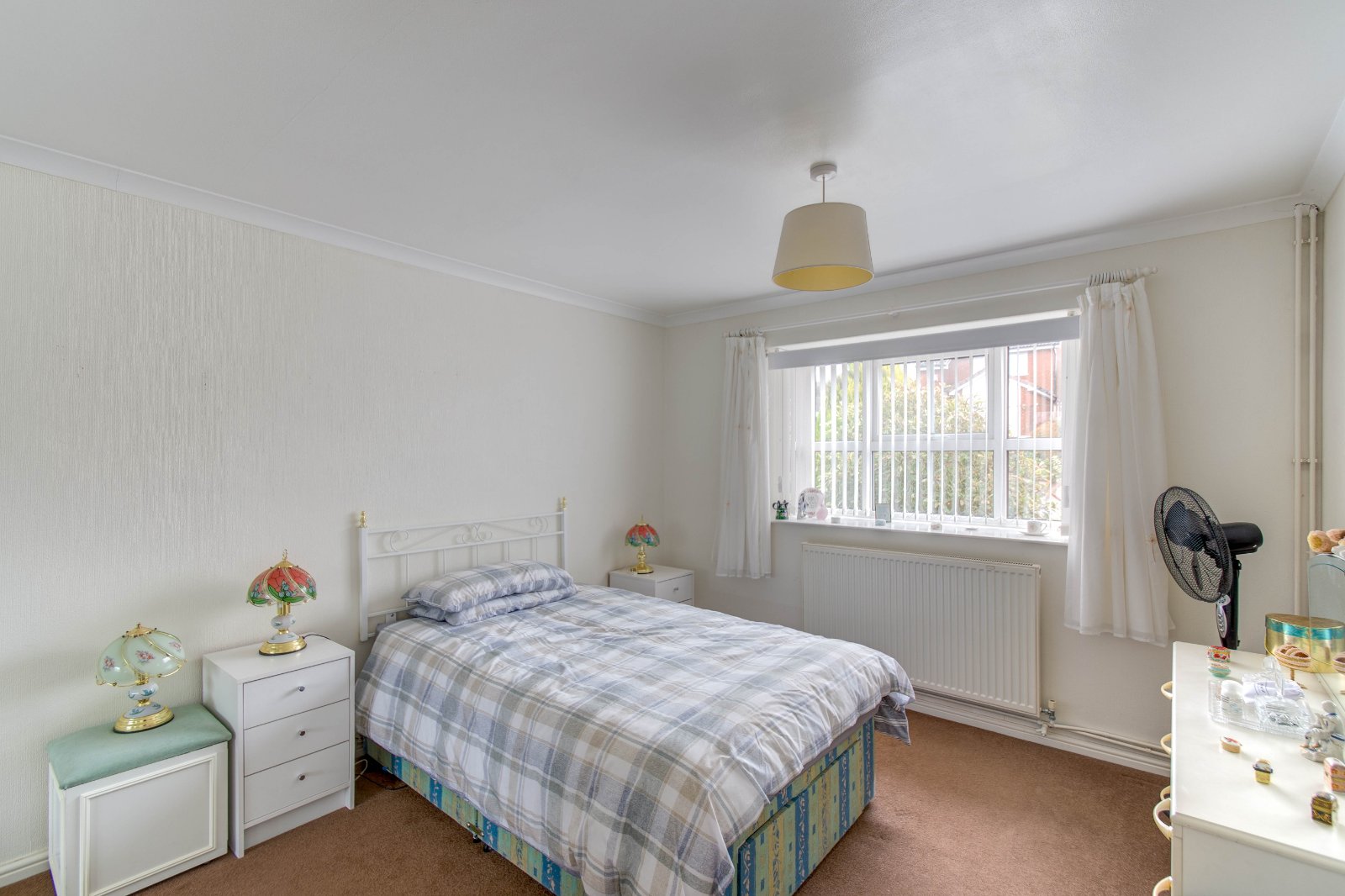 2 bed bungalow for sale in Ridings Lane, Redditch  - Property Image 6