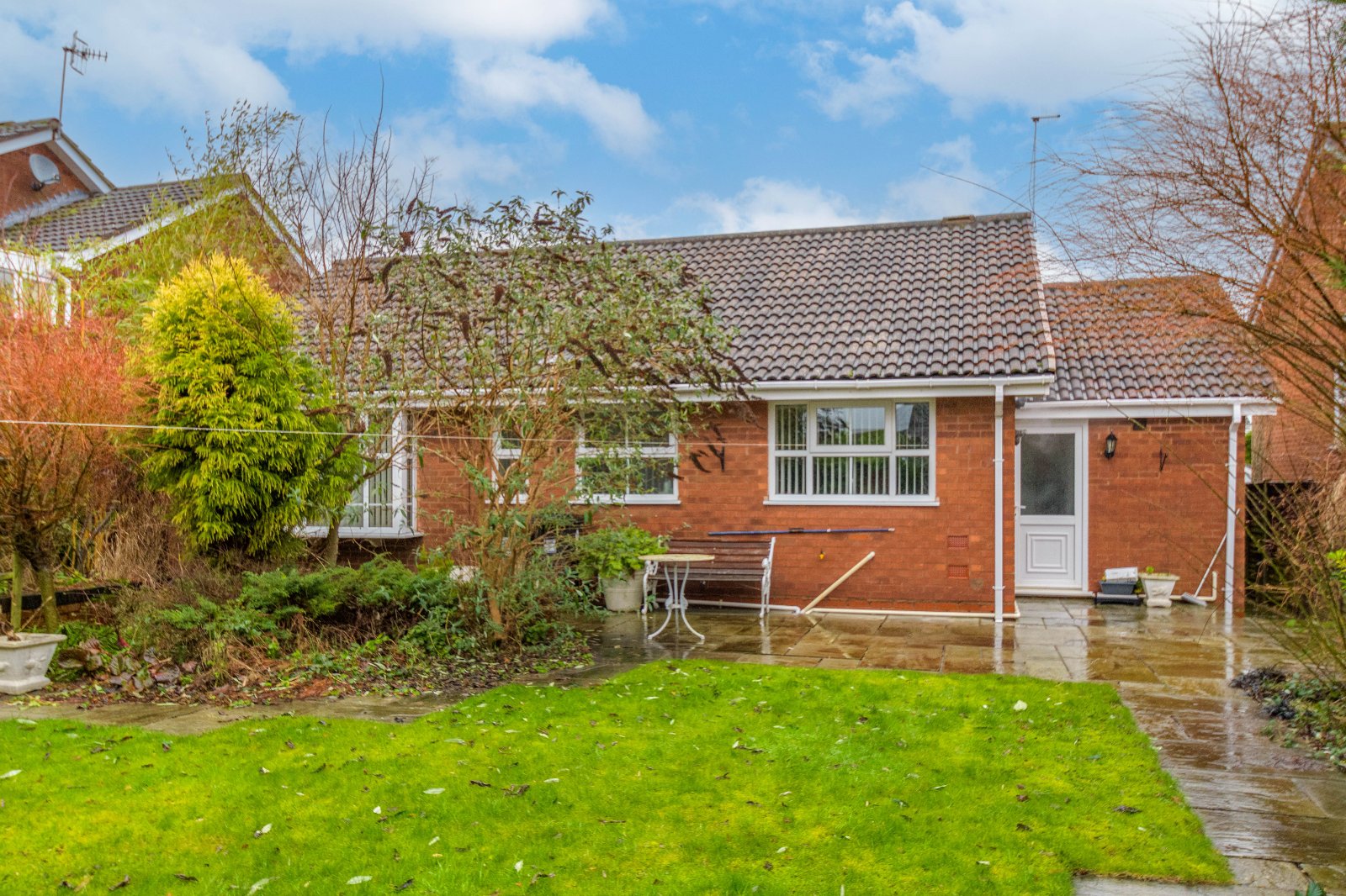 2 bed bungalow for sale in Ridings Lane, Redditch  - Property Image 13