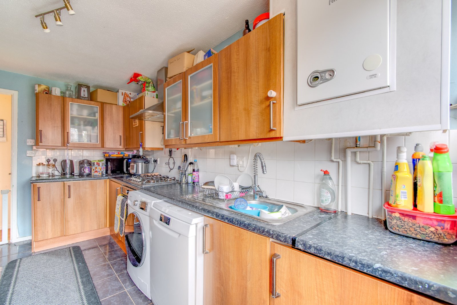3 bed house for sale in Sutton Close, Winyates West 3