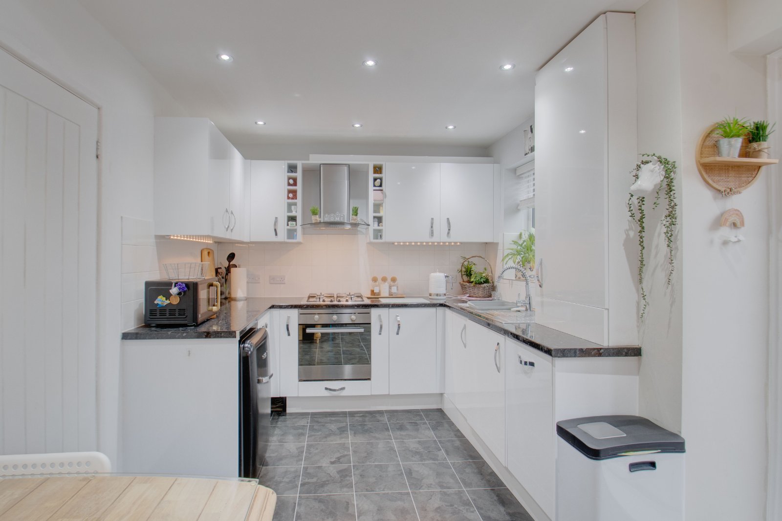 2 bed house for sale in Glebe Road, Alvechurch 1