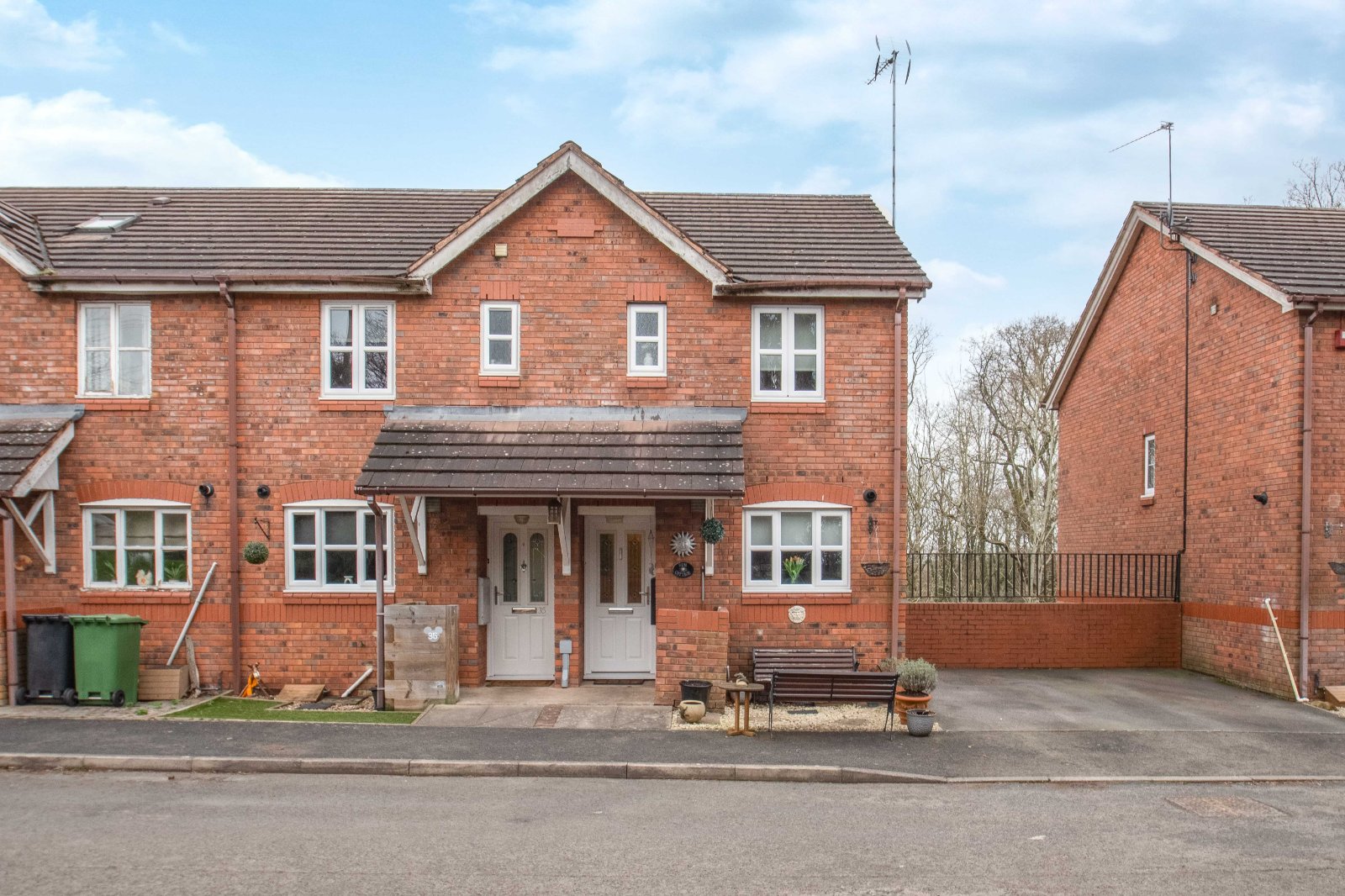 2 bed house for sale in Minworth Close, Redditch - Property Image 1