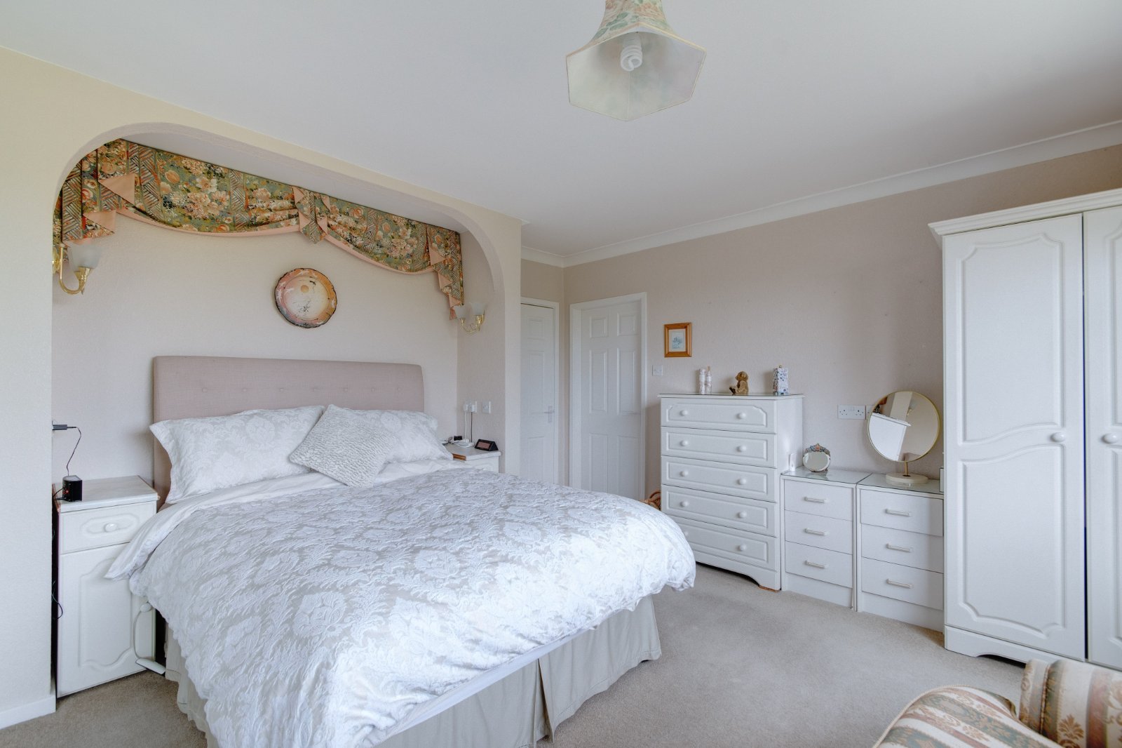 2 bed bungalow for sale in Oak Tree Lane, Sambourne 13