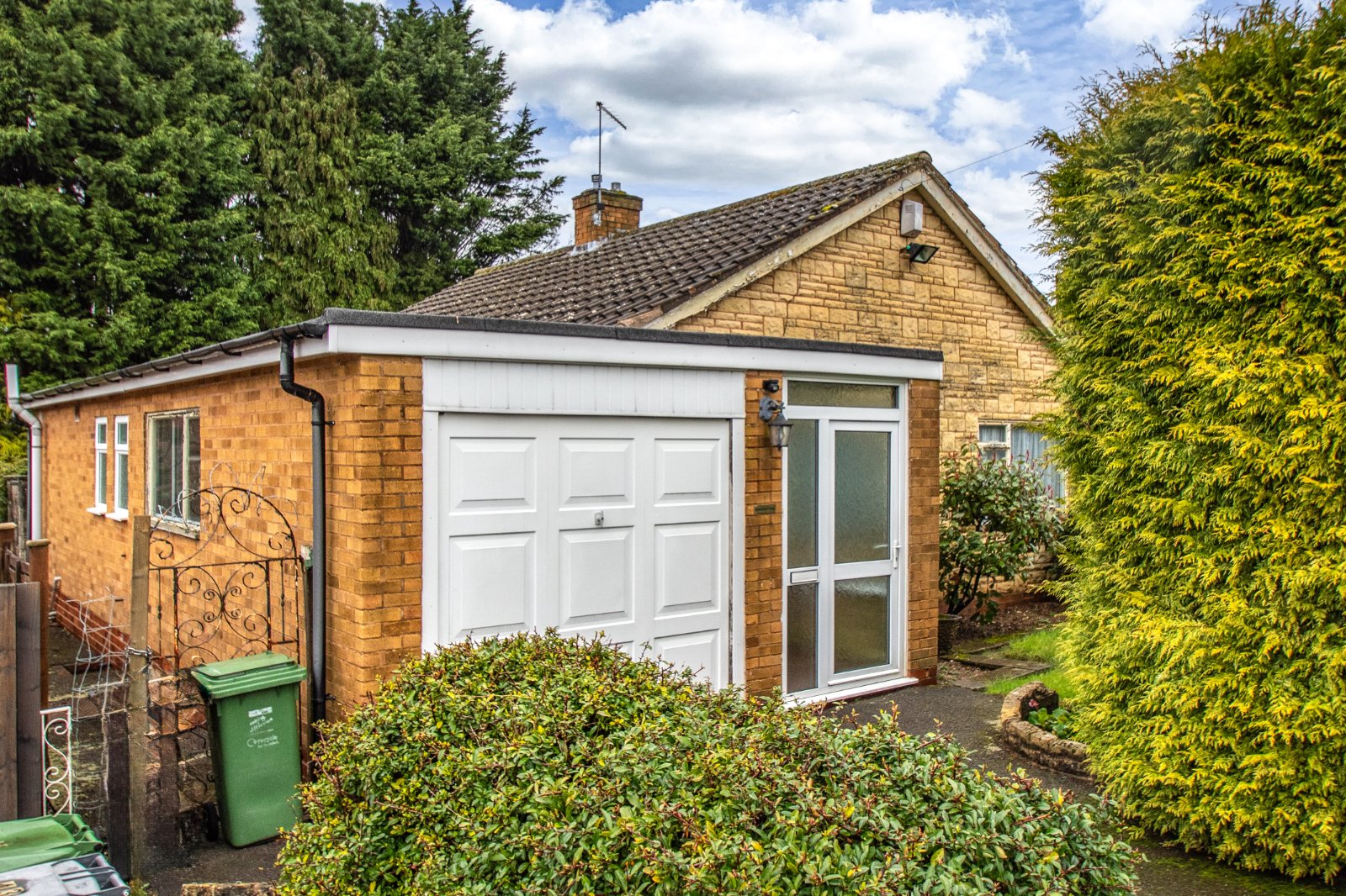 2 bed bungalow for sale in Western Hill Close, Astwood Bank 11