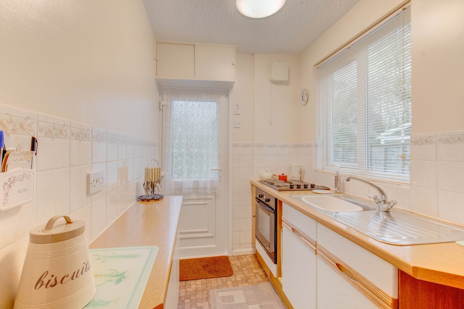 3 bed house for sale in Walkwood Road, Redditch  - Property Image 4