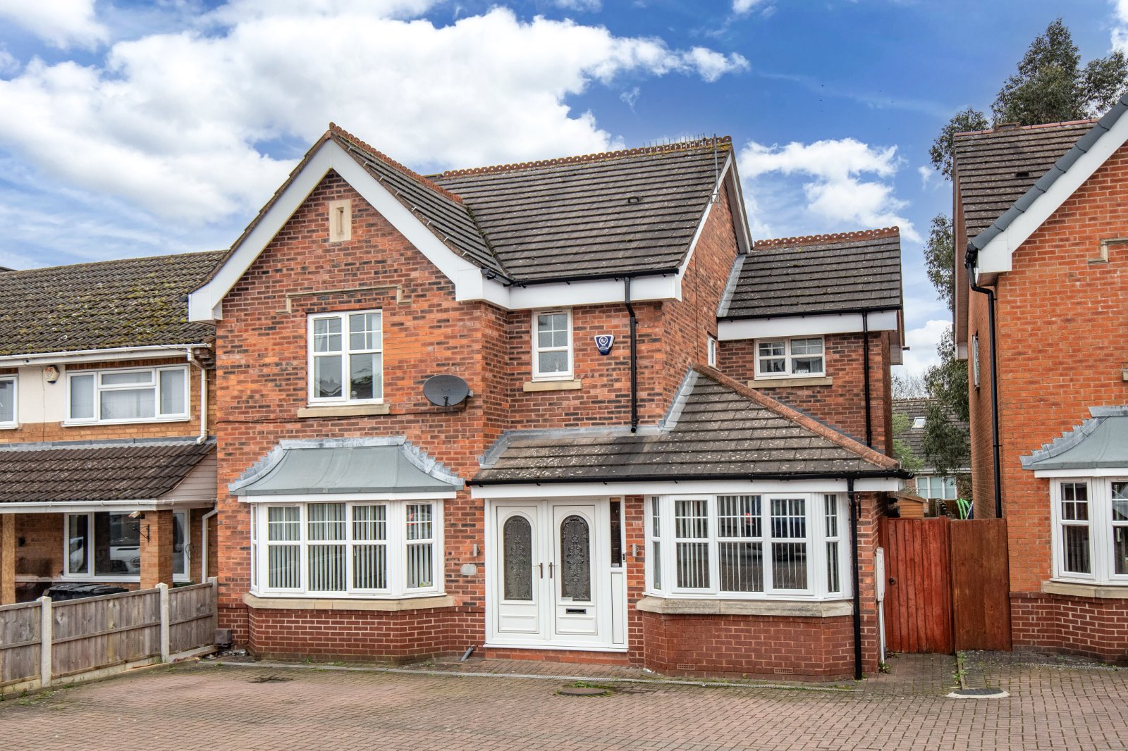 4 bed house for sale in Golden Cross Lane, Catshill  - Property Image 1