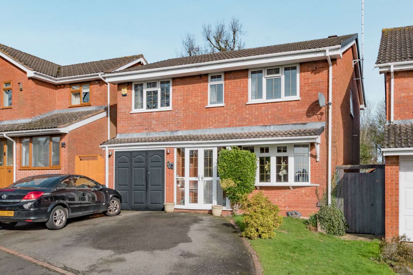 5 bed house for sale in Packwood Close, Webheath  - Property Image 1