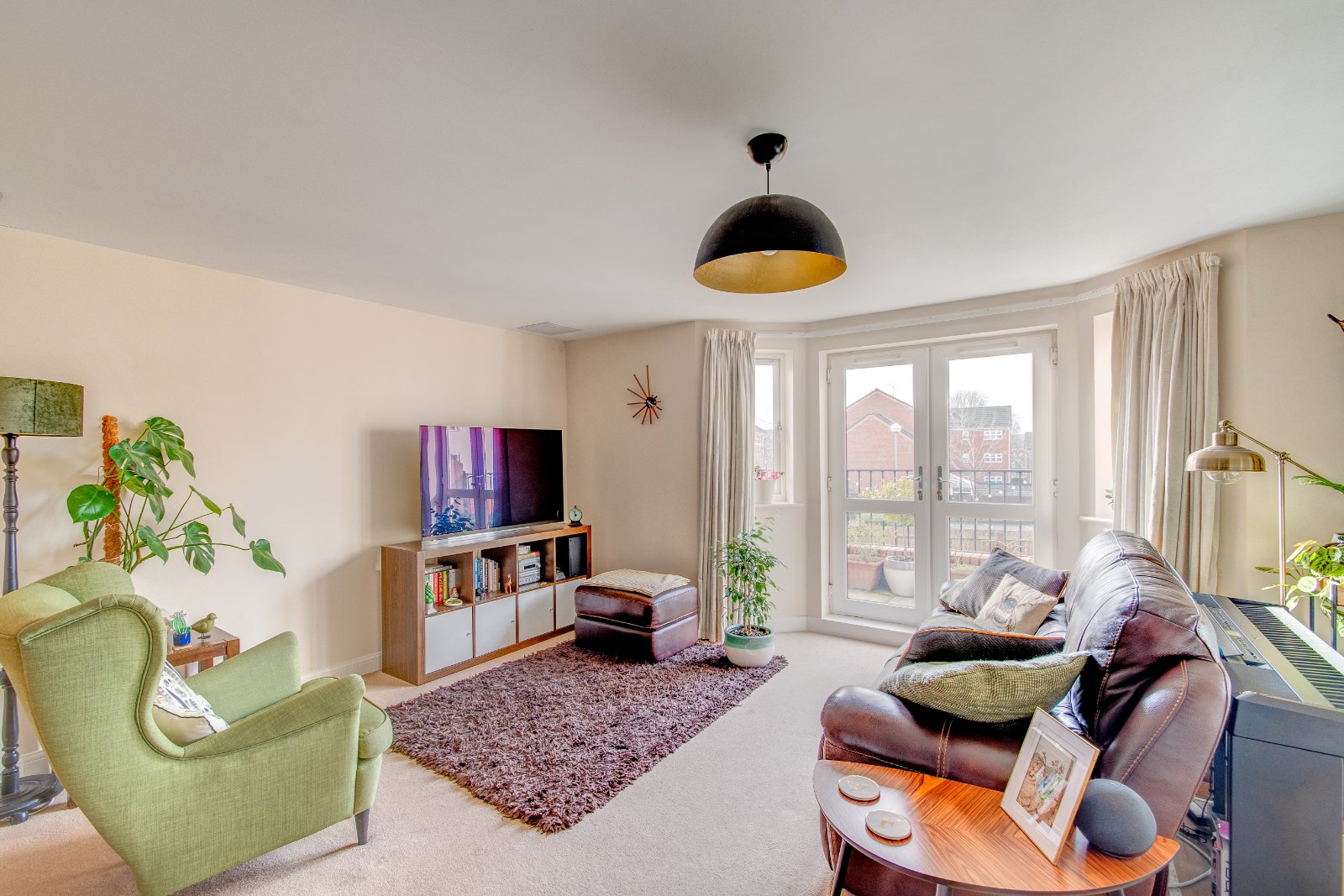 1 bed apartment for sale in Hewell Road, Enfield 7