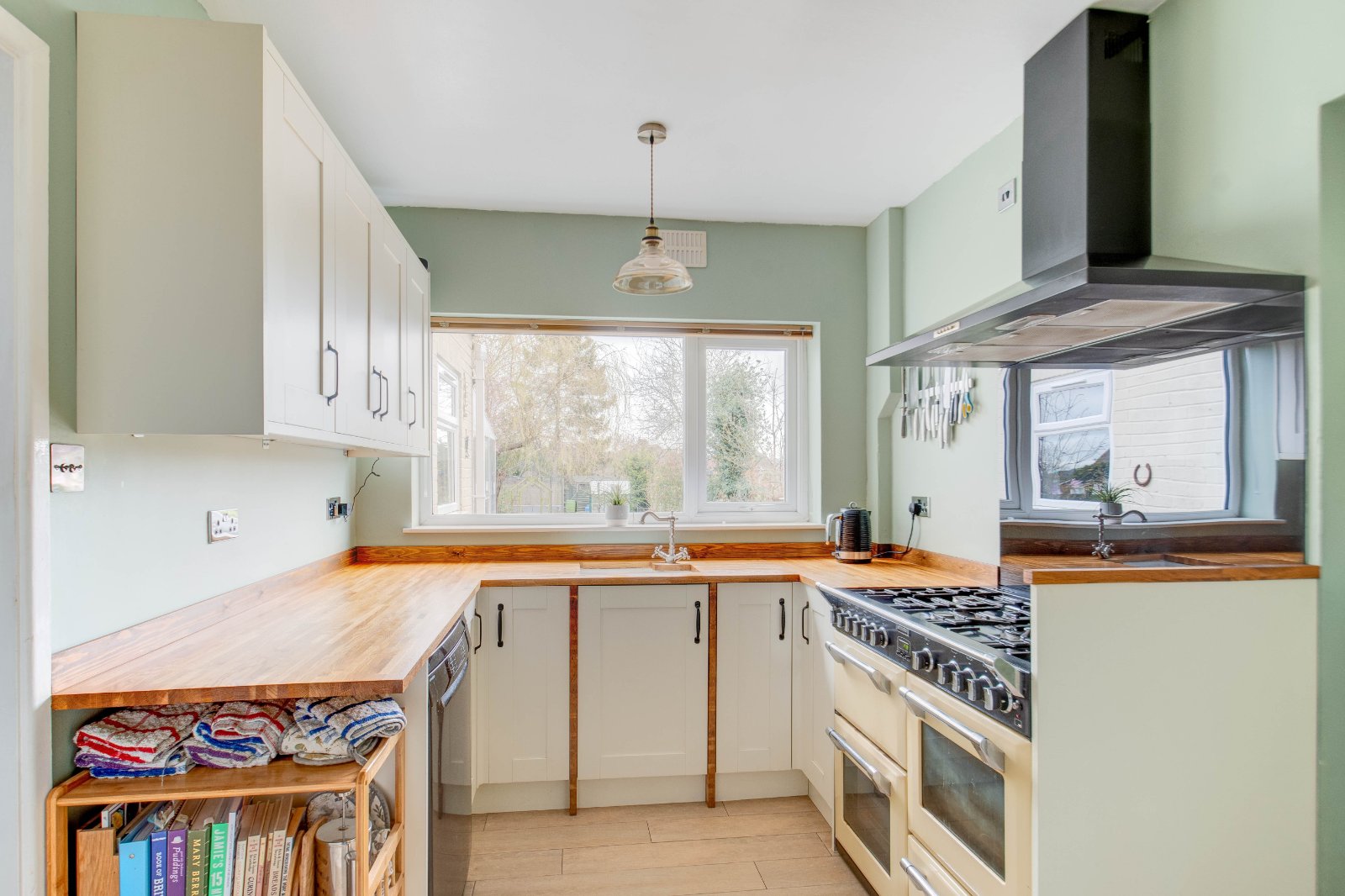3 bed house for sale in Lansdowne Road, Studley 3
