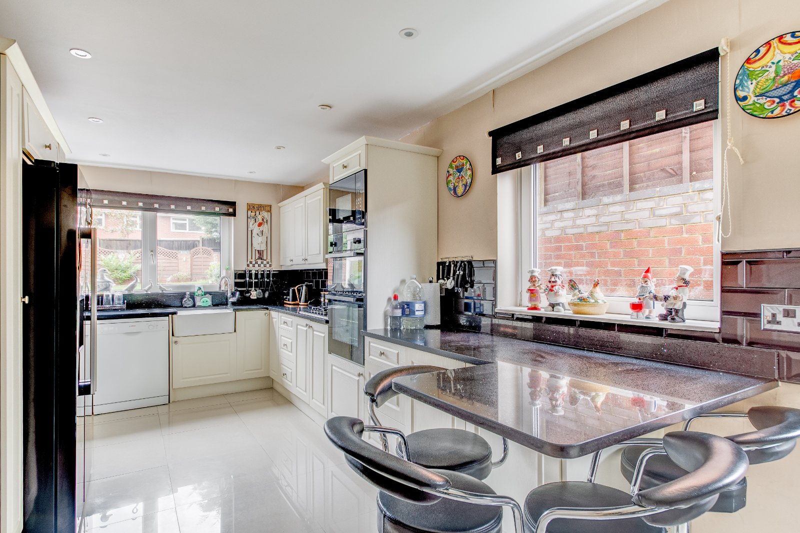 4 bed house for sale in Compton Close, Southcrest  - Property Image 3