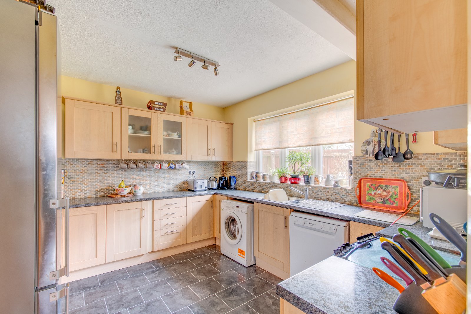 3 bed house for sale in Rectory Road, Headless Cross 3