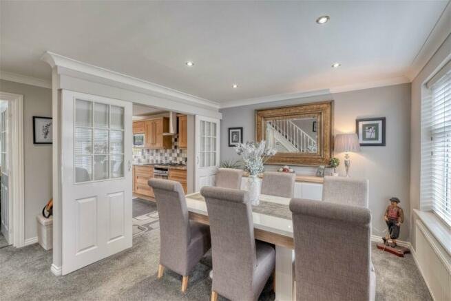 4 bed house for sale in Pennyford Close, Brockhill  - Property Image 2