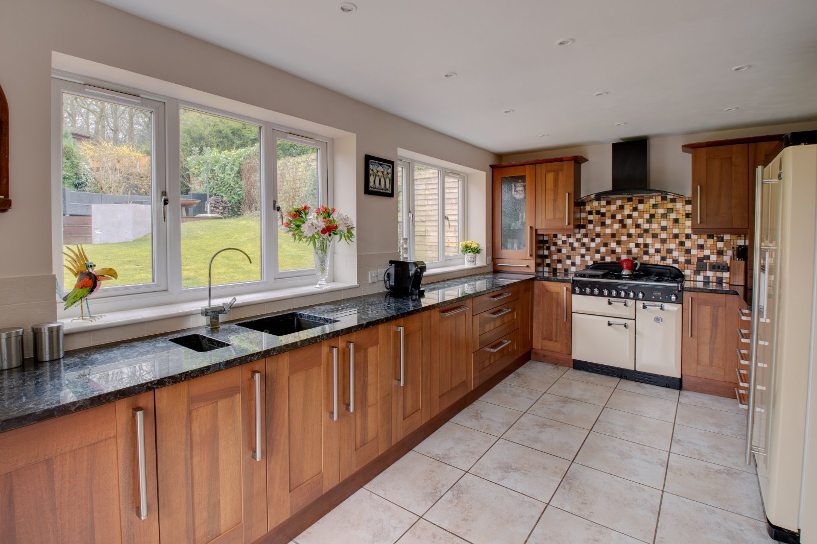 3 bed house for sale in Oakham Close, Redditch 1