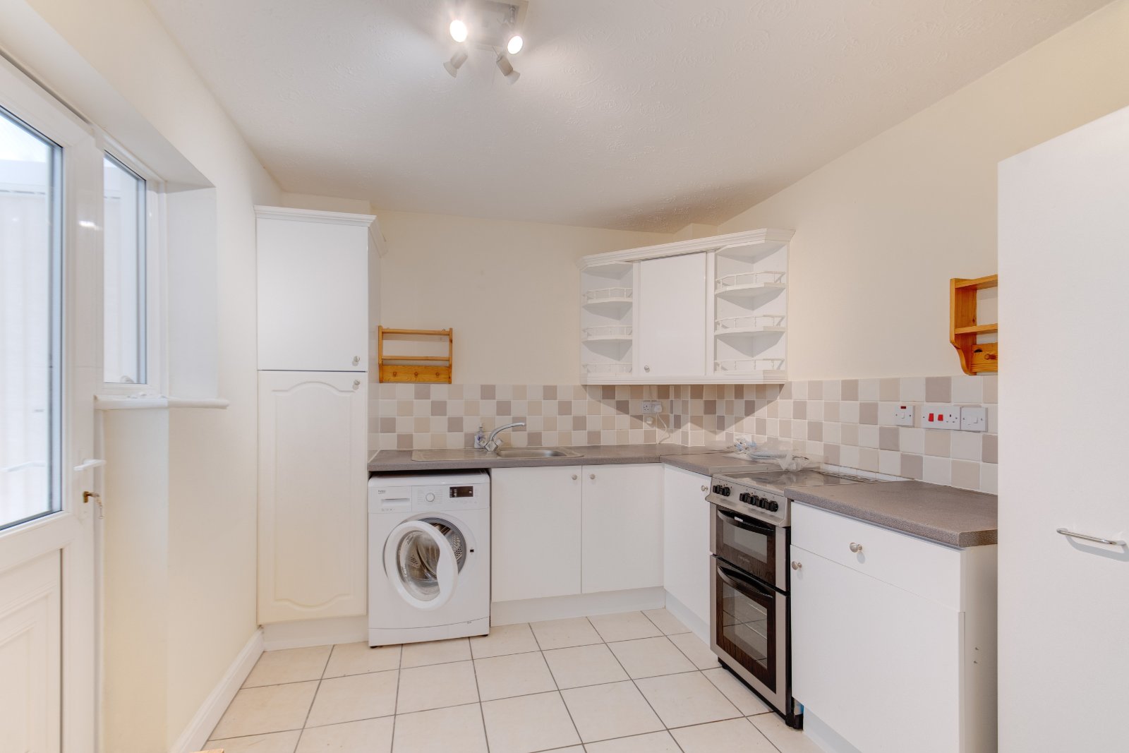 2 bed house for sale in Bilbury Close, Redditch 1