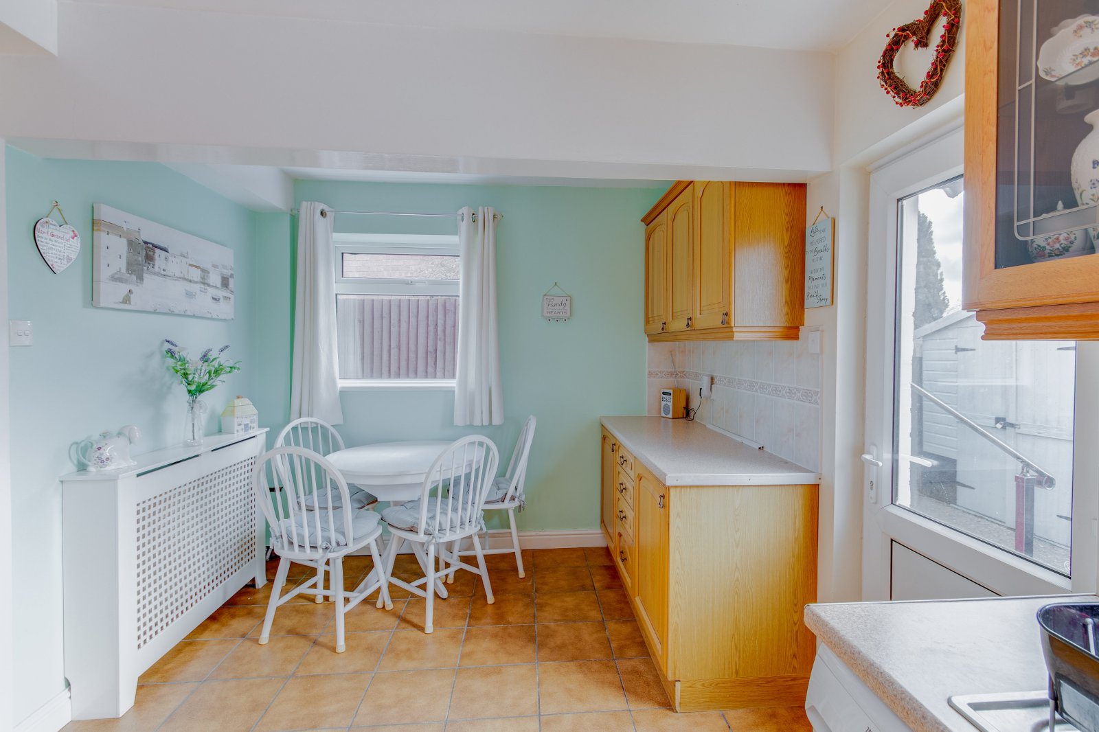 2 bed house for sale in Ash Tree Road, Redditch 3